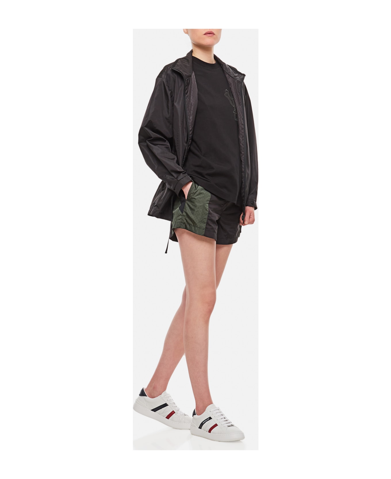 Moncler Shorts - Black ショートパンツ