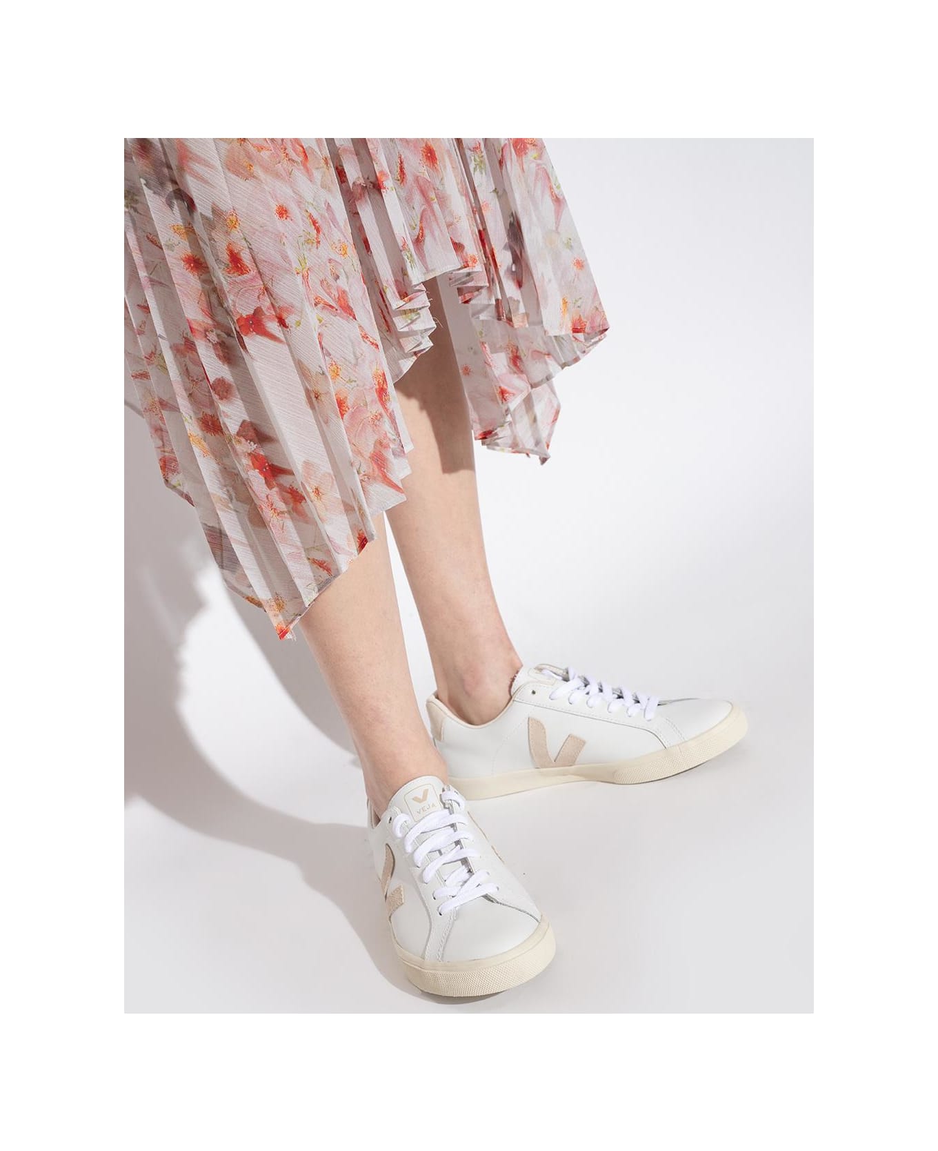 Veja 
esplar Logo
 Sneakers - EXTRA-WHITE_SABLE
