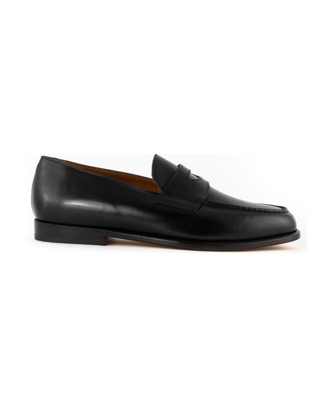 Doucal's Mario Loafer In Black Leather - Black