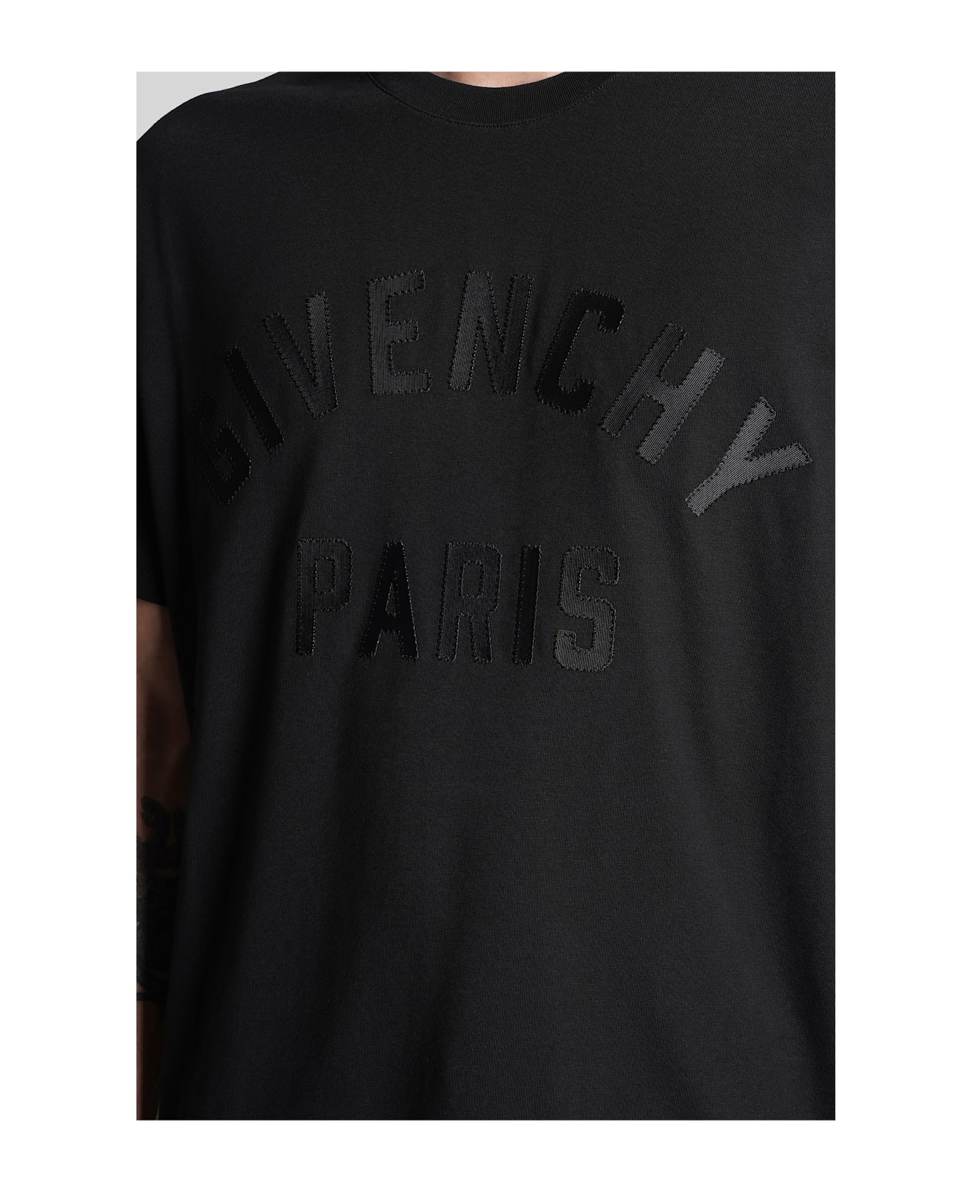 Givenchy T-shirt In Black Cotton - black