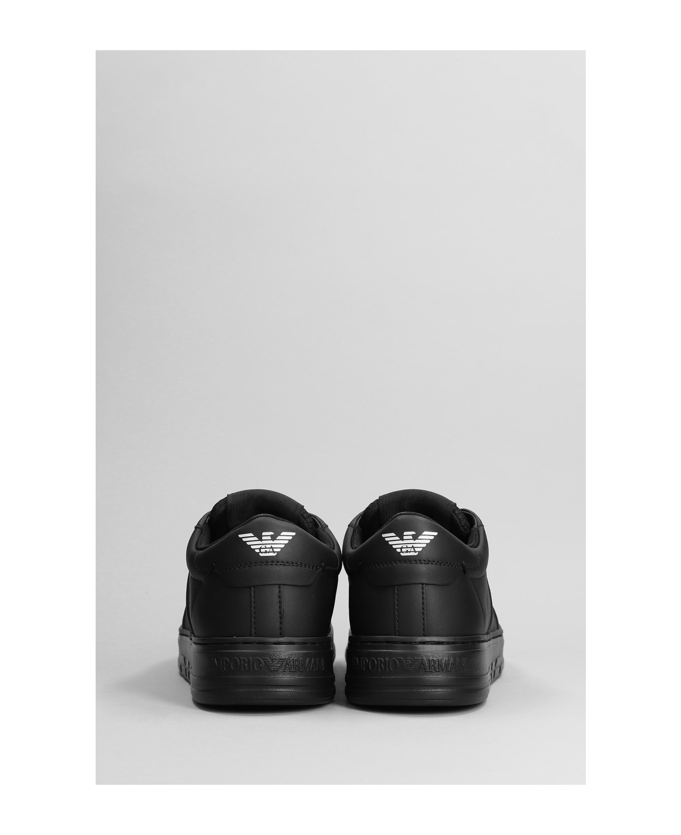 Emporio Armani Sneakers In Black Leather - Black スニーカー