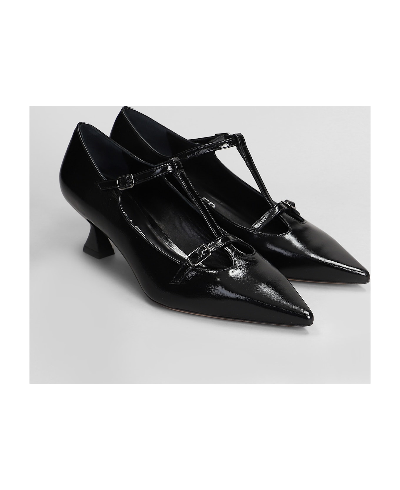 The Seller Pumps In Black Patent Leather - black