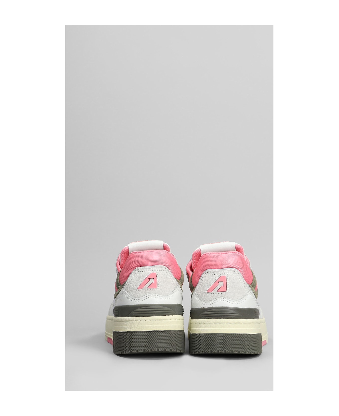 Autry Clc Low Sneakers In White Leather And Fabric - white