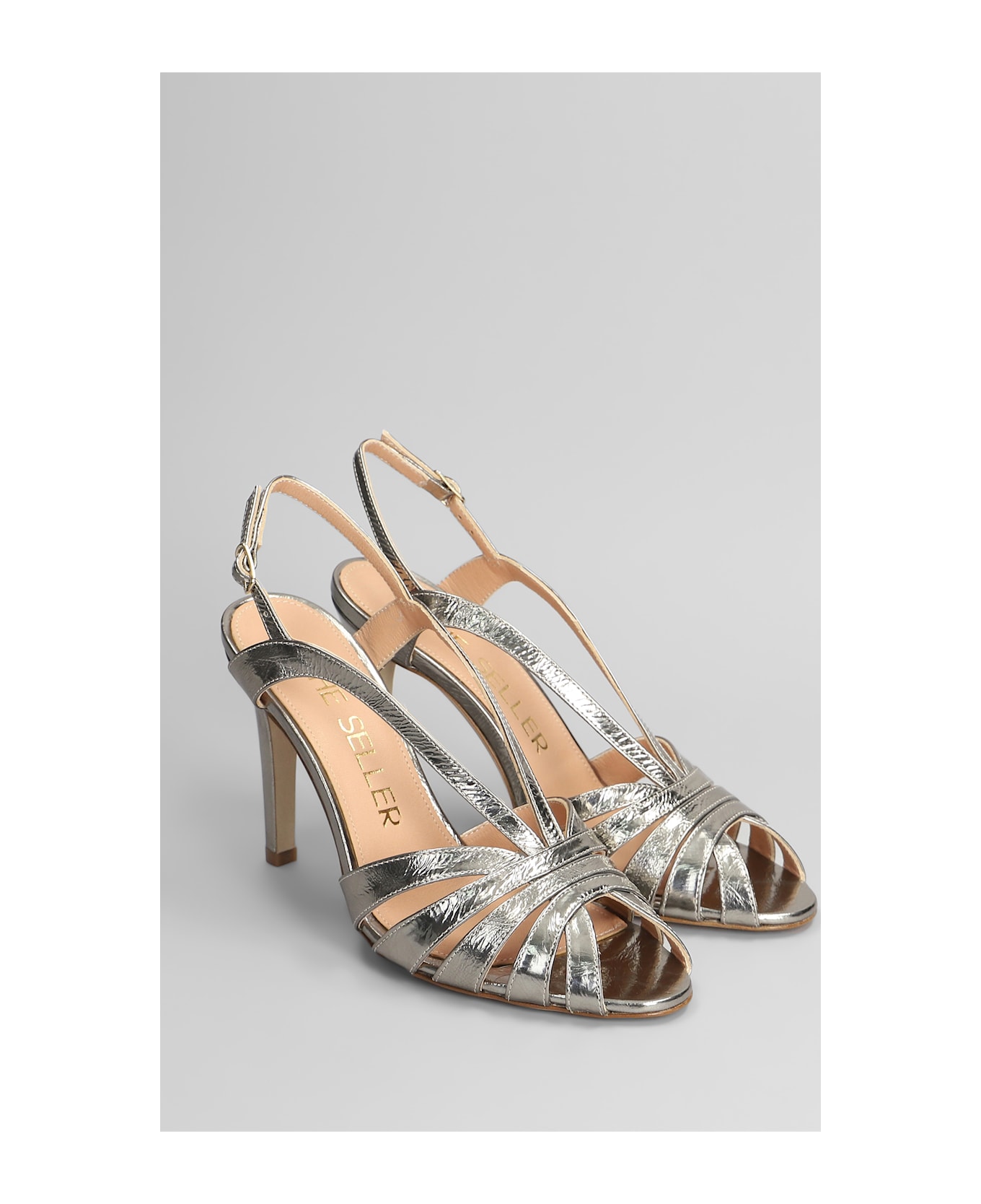 The Seller Sandals In Gunmetal Leather - Gunmetal