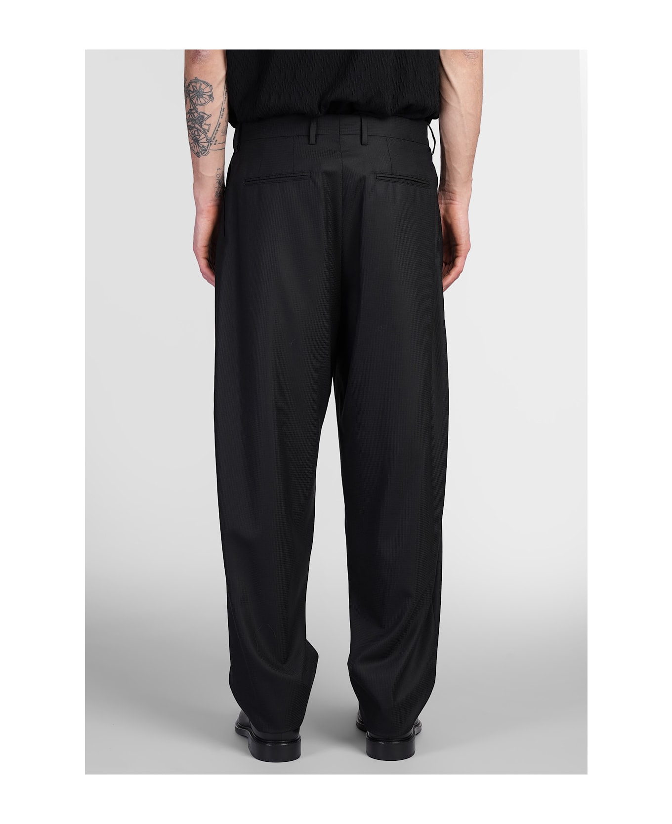 Giorgio Armani In Black Wool - NERO