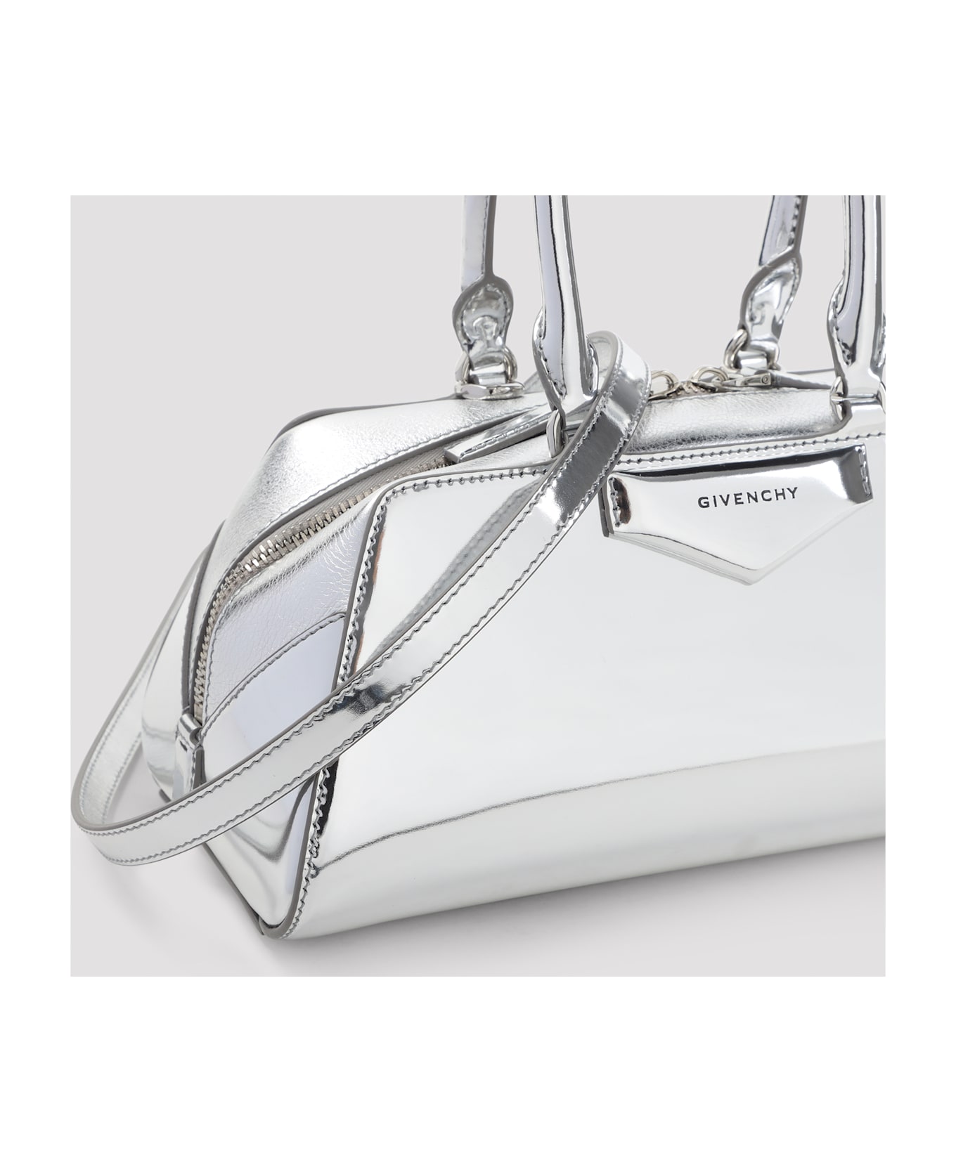 Givenchy Antigona Ew Small Handbag - Light Silvery