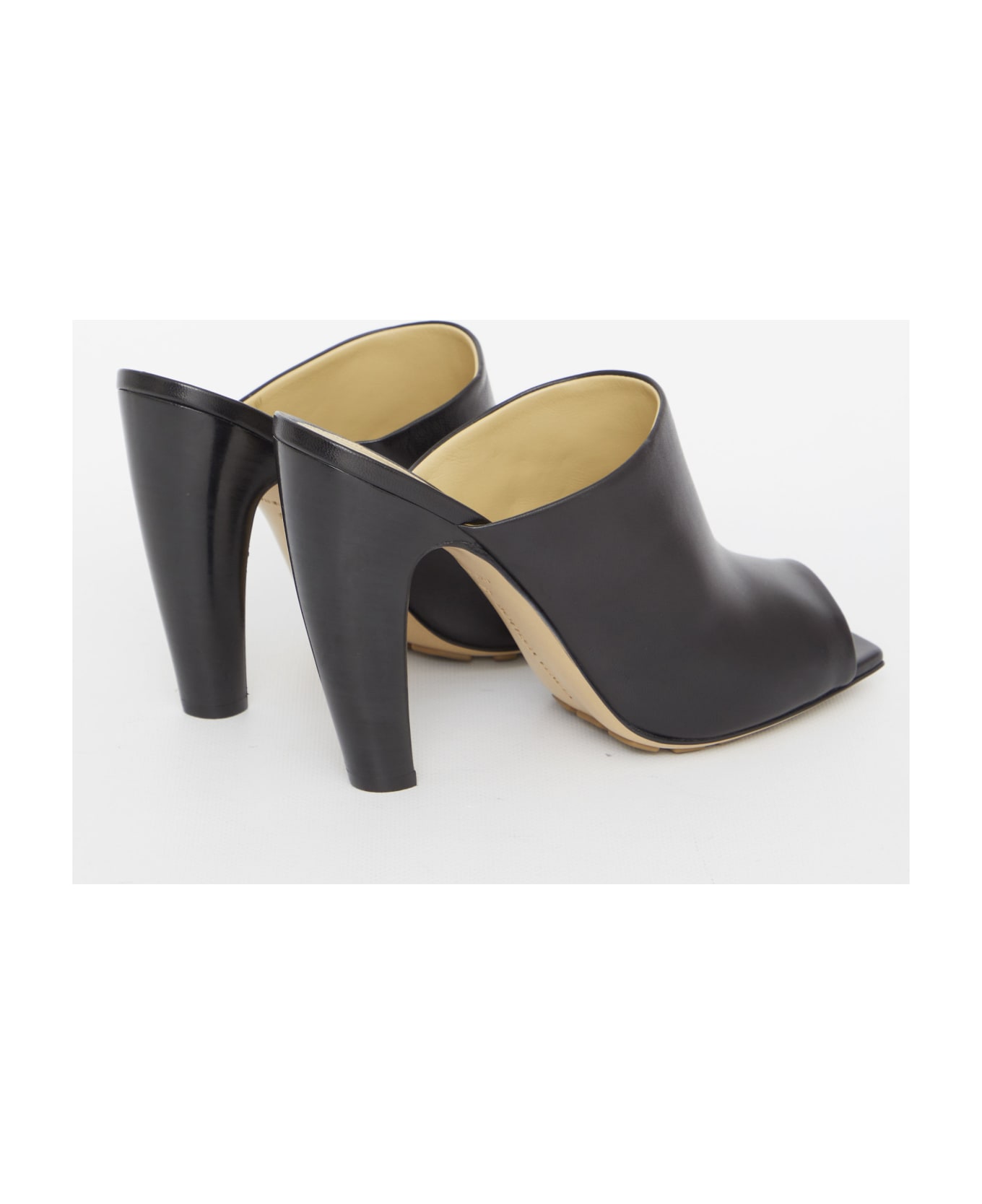 Bottega Veneta Canalazzo Sandals - Black サンダル