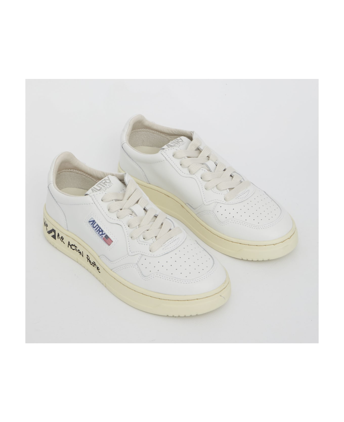 Autry Medalist White Sneakers - WHITE
