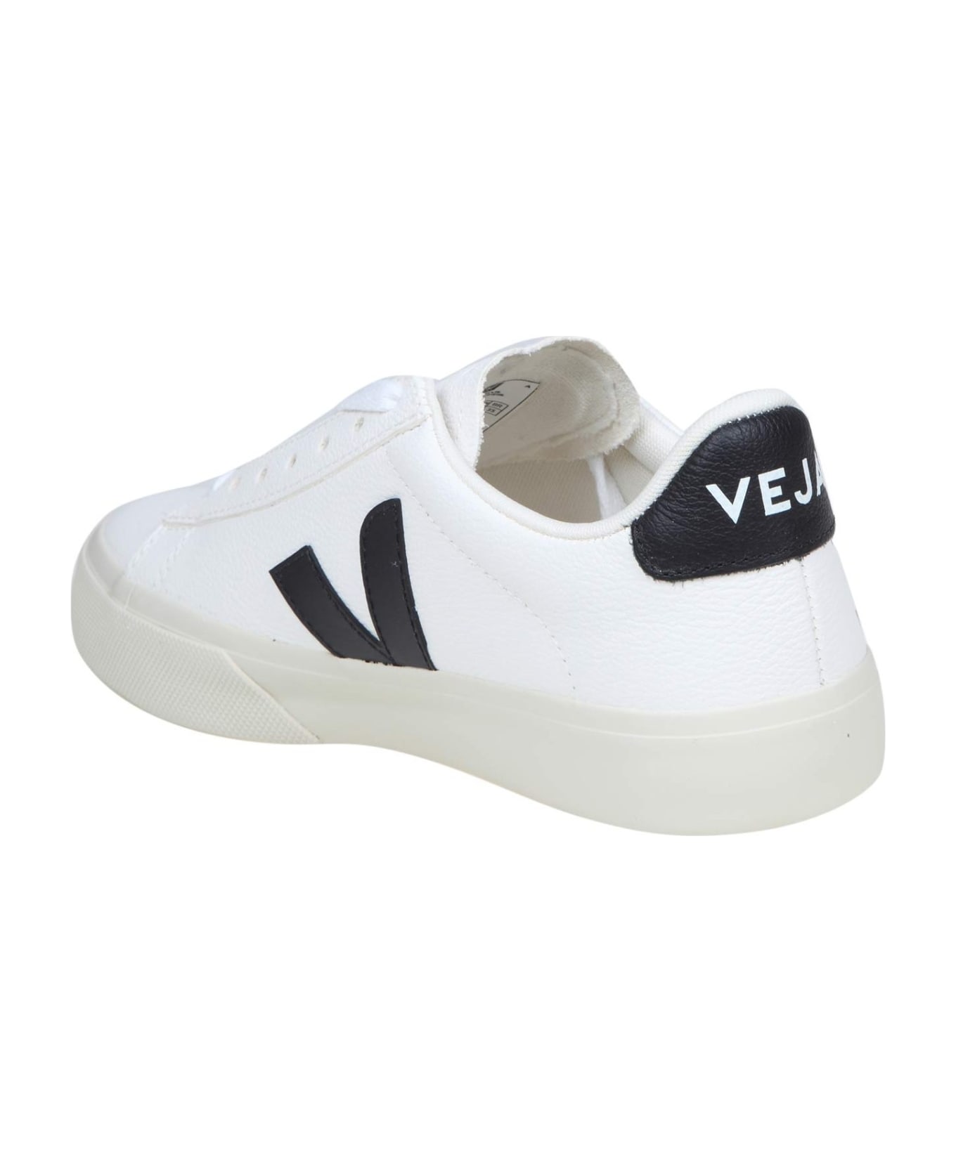 Veja Campo Chromefree In White/black Leather - white/black