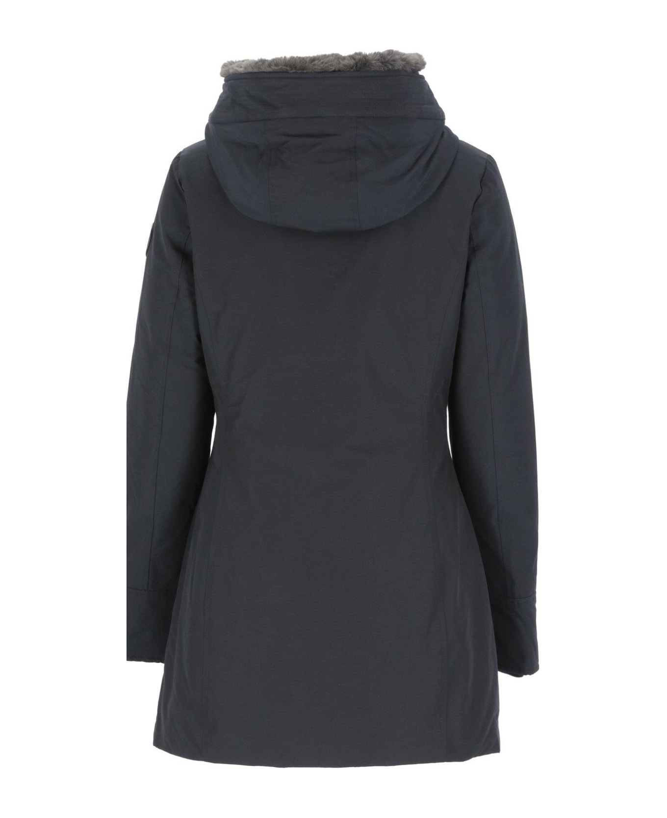 【送料&関税込】Woolrich Logo-patch Zip-up Padded Coat Woolrich Logo-patch Zip-up Padded Coat | italist
