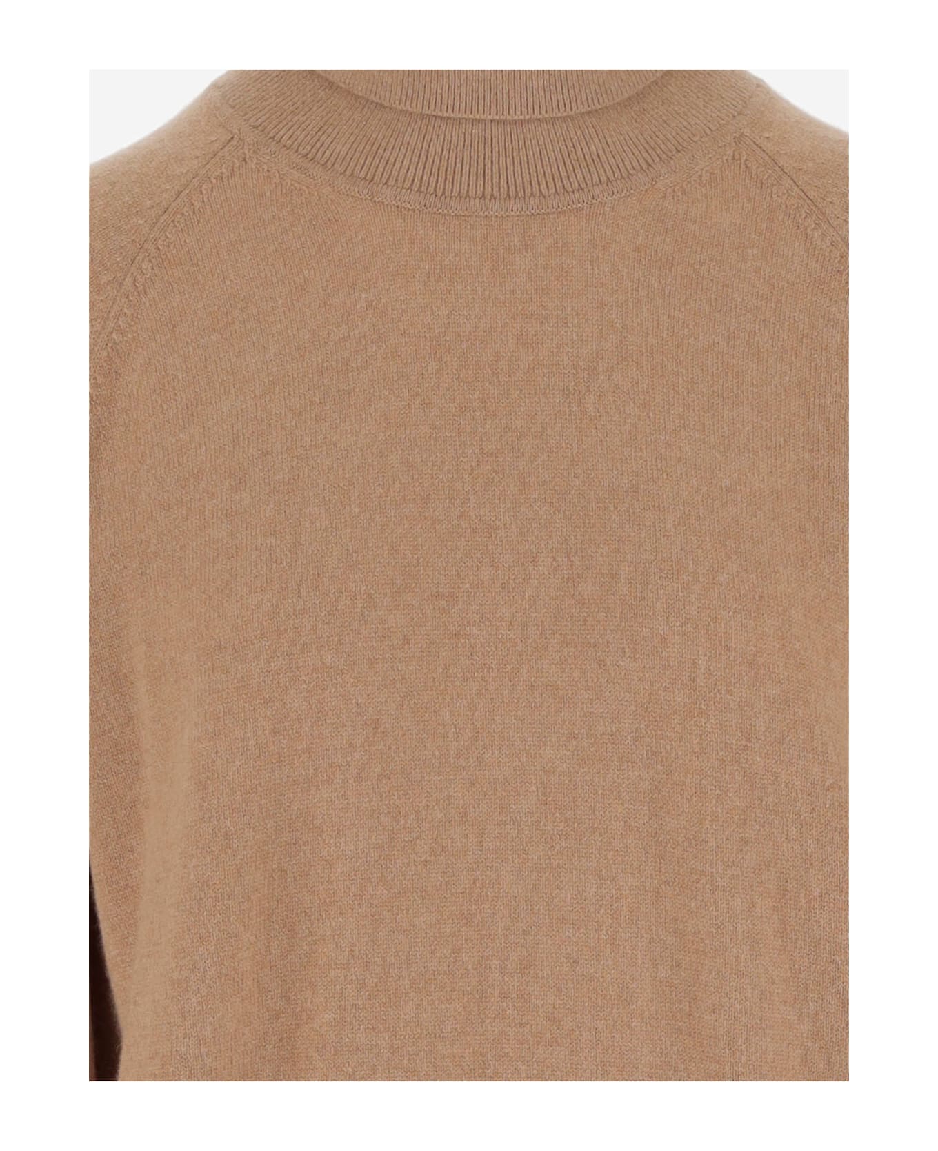 Khaite Morris Stretch Cashmere Sweater - Beige