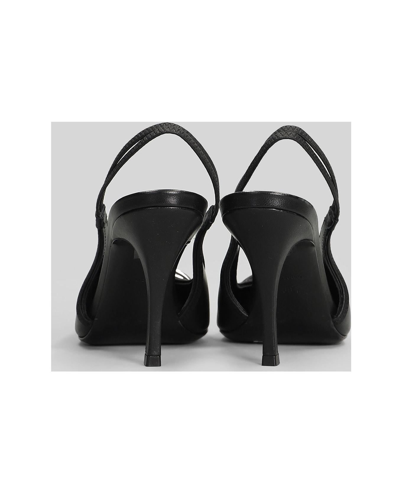 Diesel D Venus Pumps In Black Leather - black