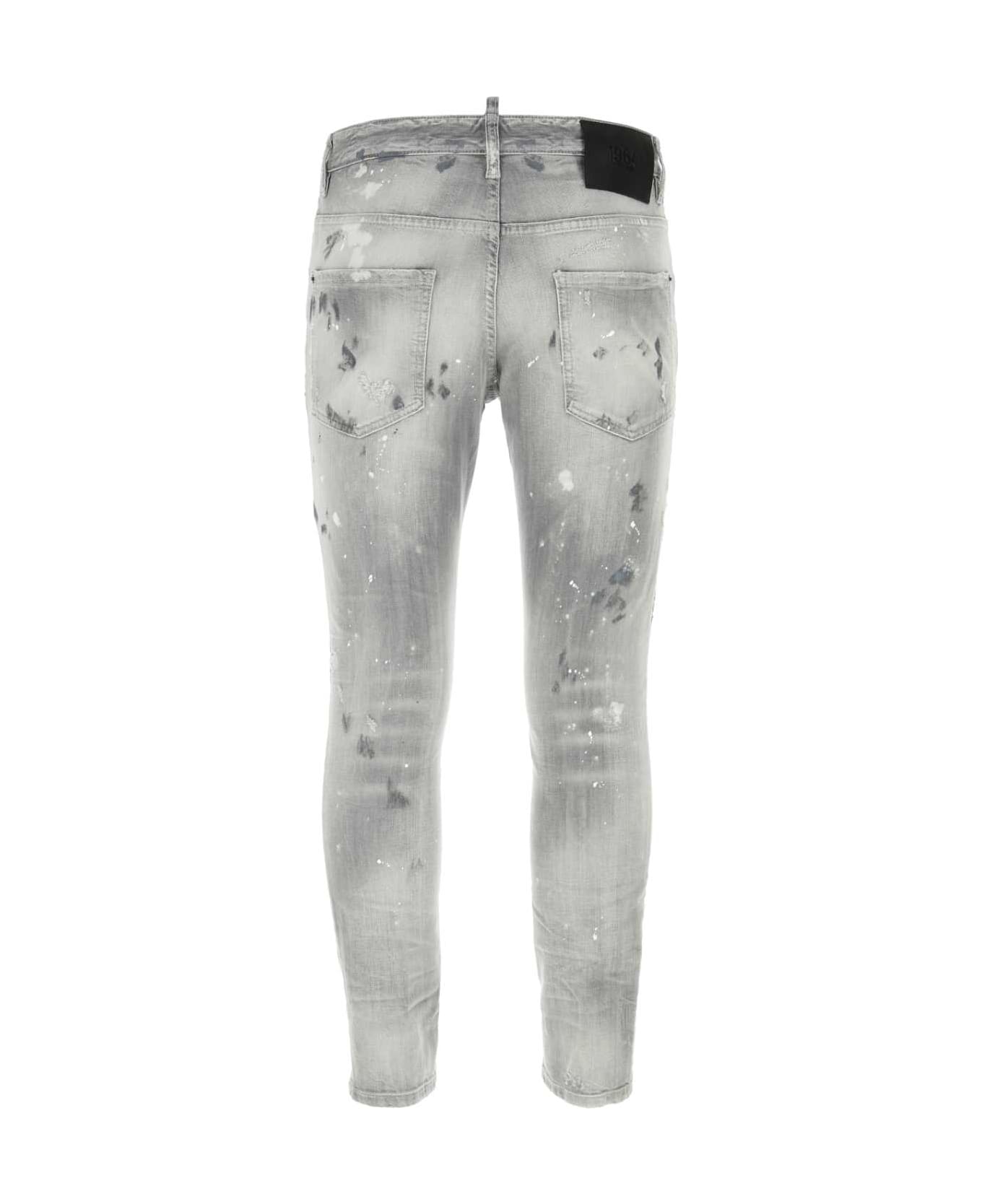 Dsquared2 クルカルティストレストシンス S72LB0832S30663 470 S75BN0870S76498900G1.jpg?sw=
