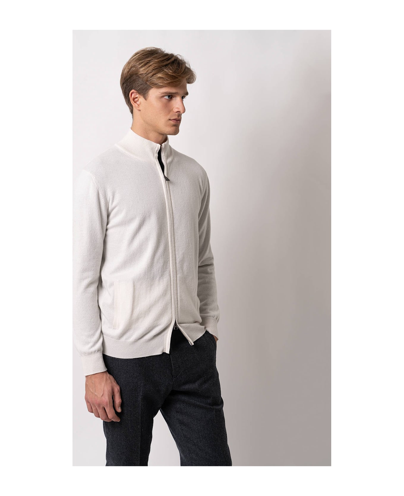 Larusmiani Cardigan Full Zip Warth Jacket - Ivory