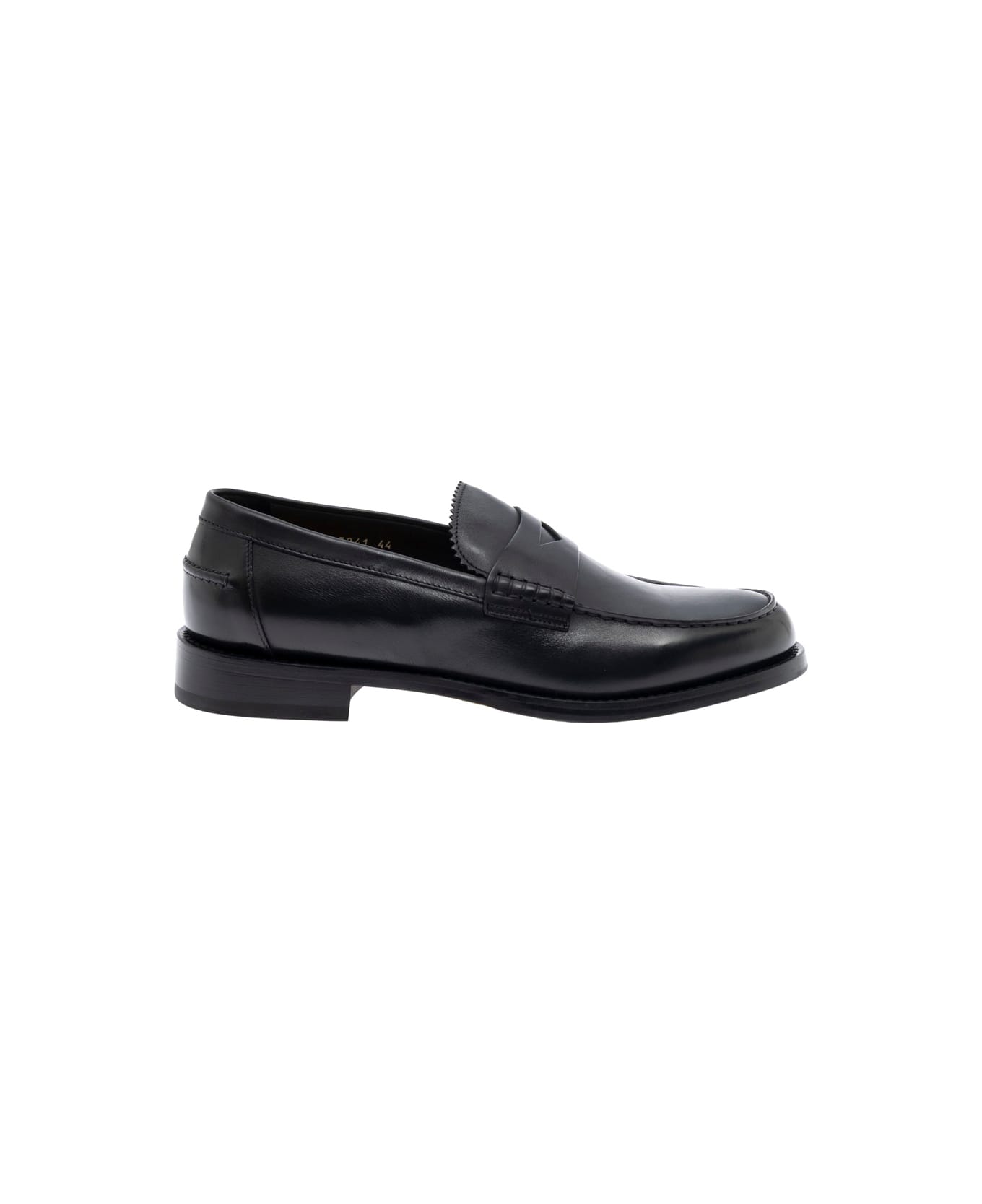 Doucal
s Black Loafers With Almond Toe In Leather Man - Black