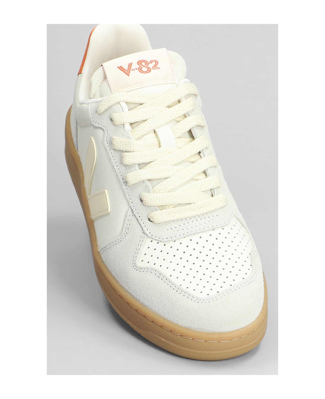 Veja V-82 Sneakers In White Suede And Leather - white