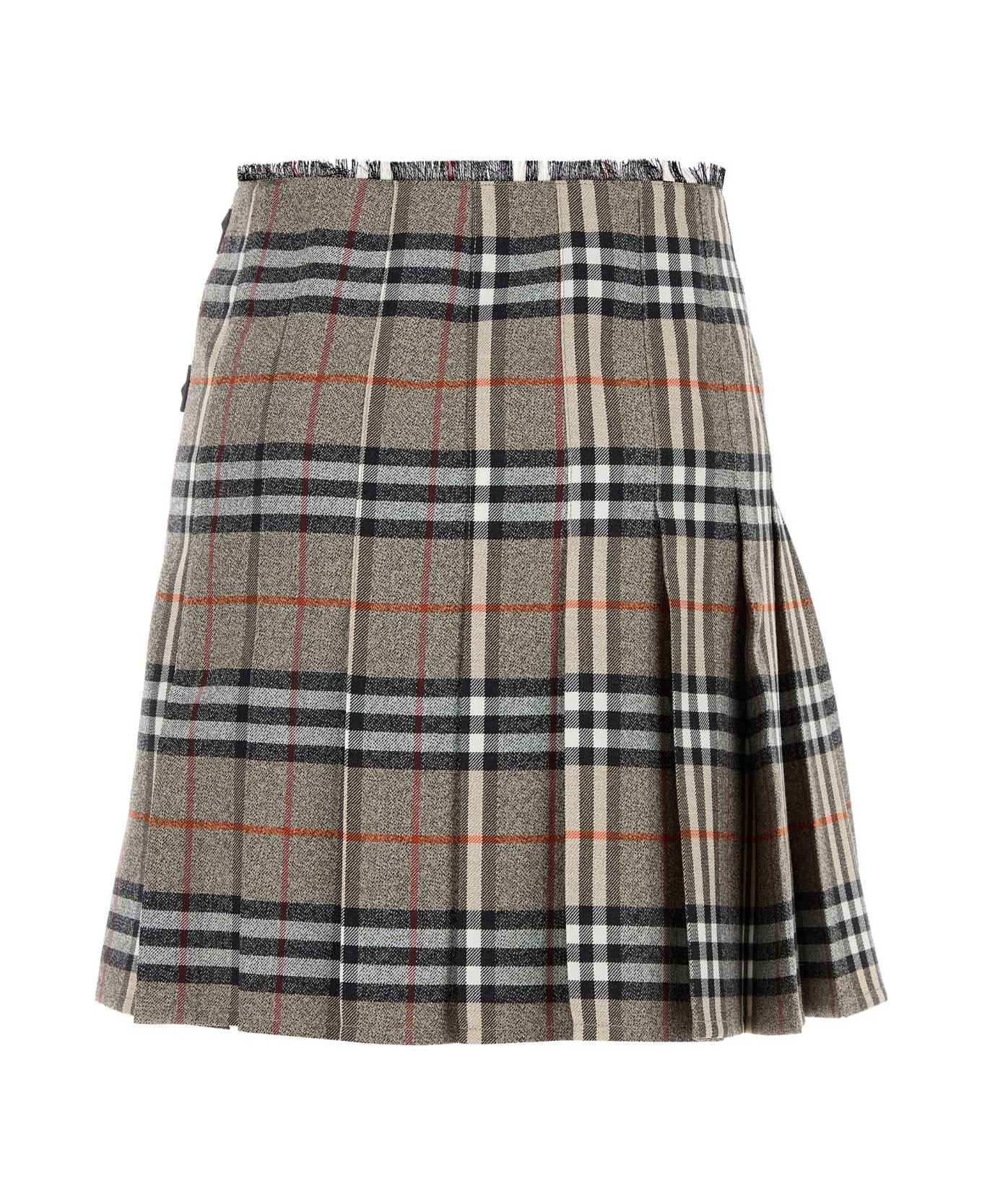 Burberry Embroidered Wool Skirt - CRATERDKCHARCOALC スカート