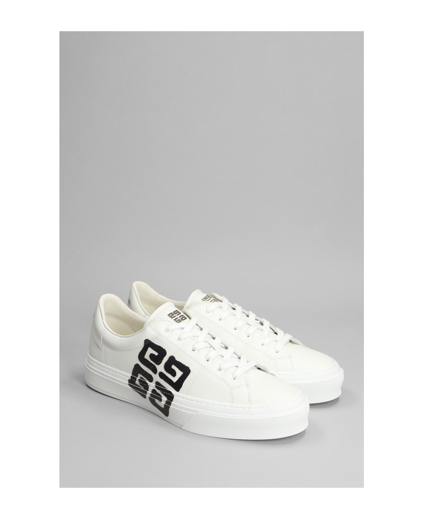 Givenchy Sneakers In White Leather - white