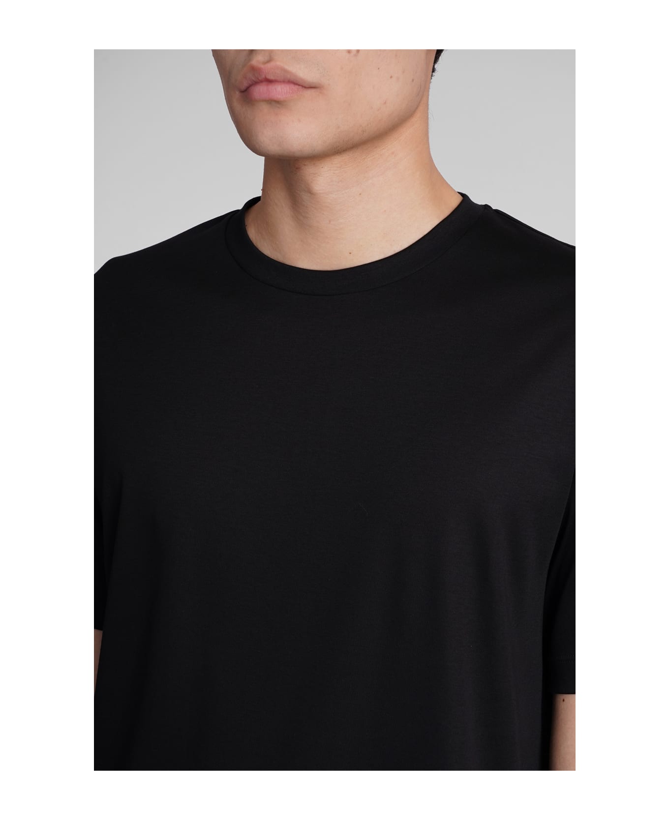 Giorgio Armani T-shirt In Black Cotton - black