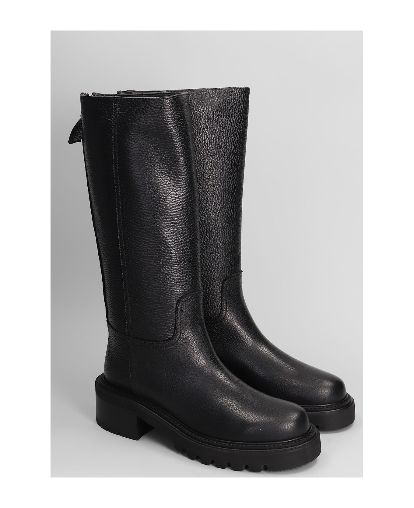 Via Roma 15 Low Heels Boots In Black Leather - black