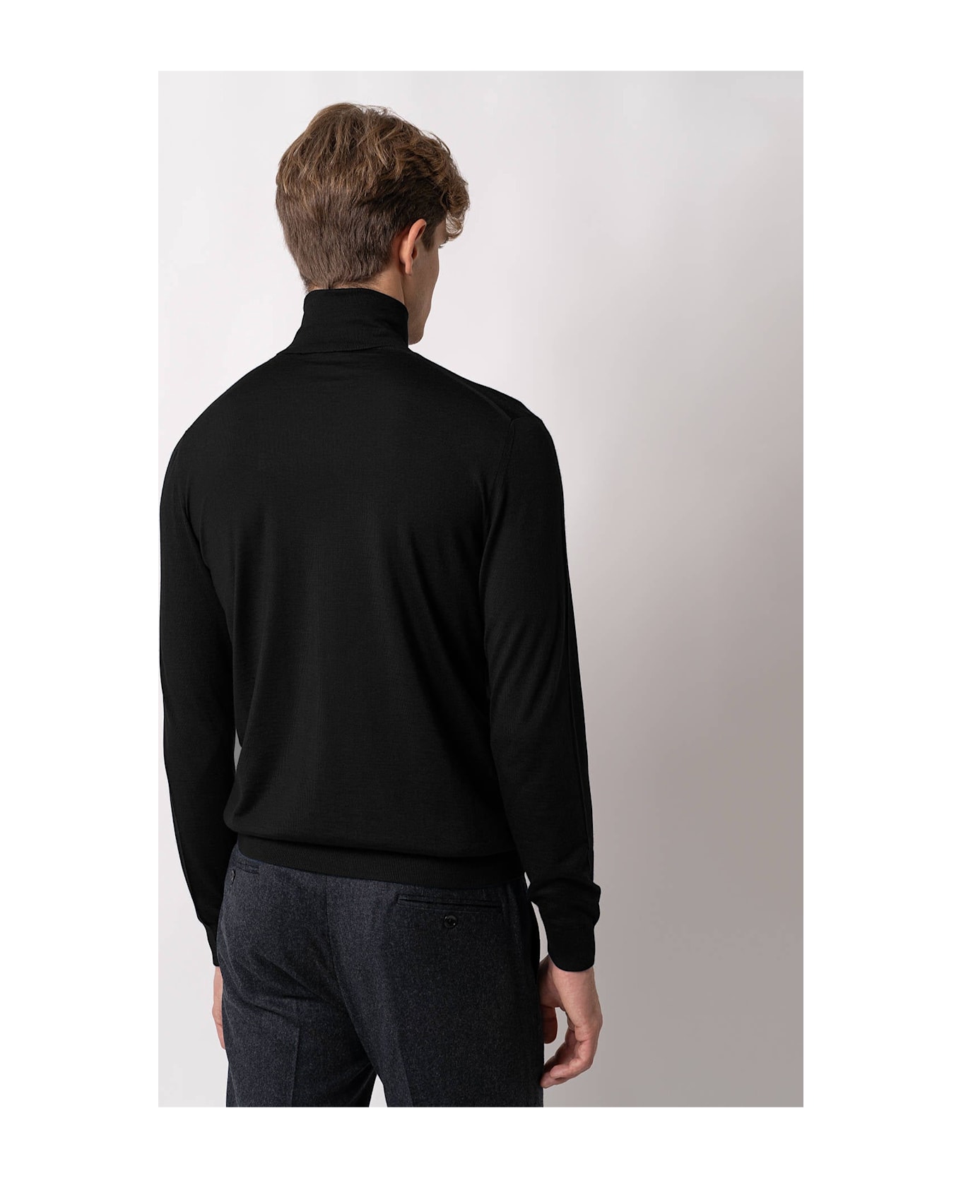 Larusmiani Turtleneck Sweater Pullman Sweater - Black