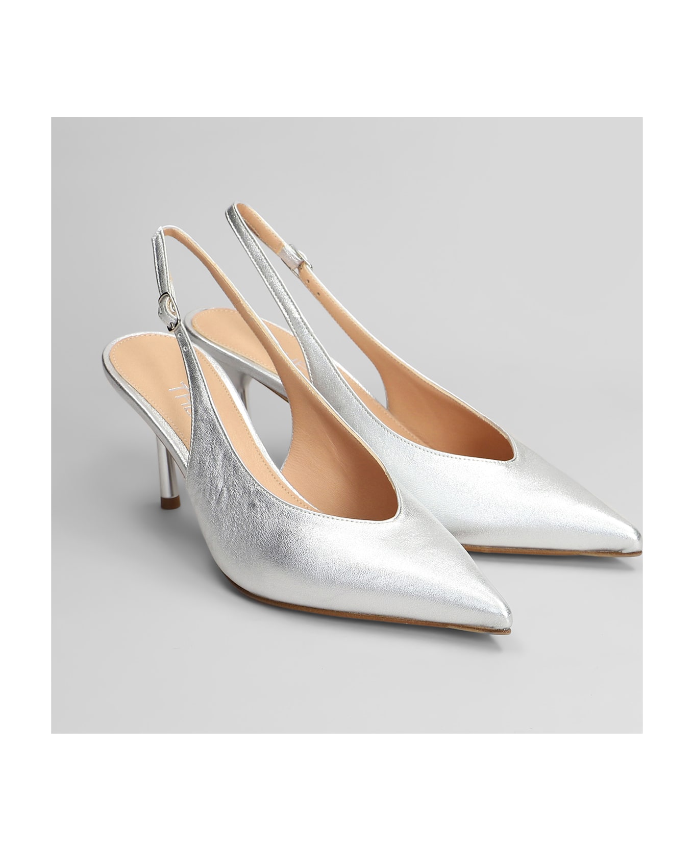 The Seller Pumps In Silver Leather - silver
