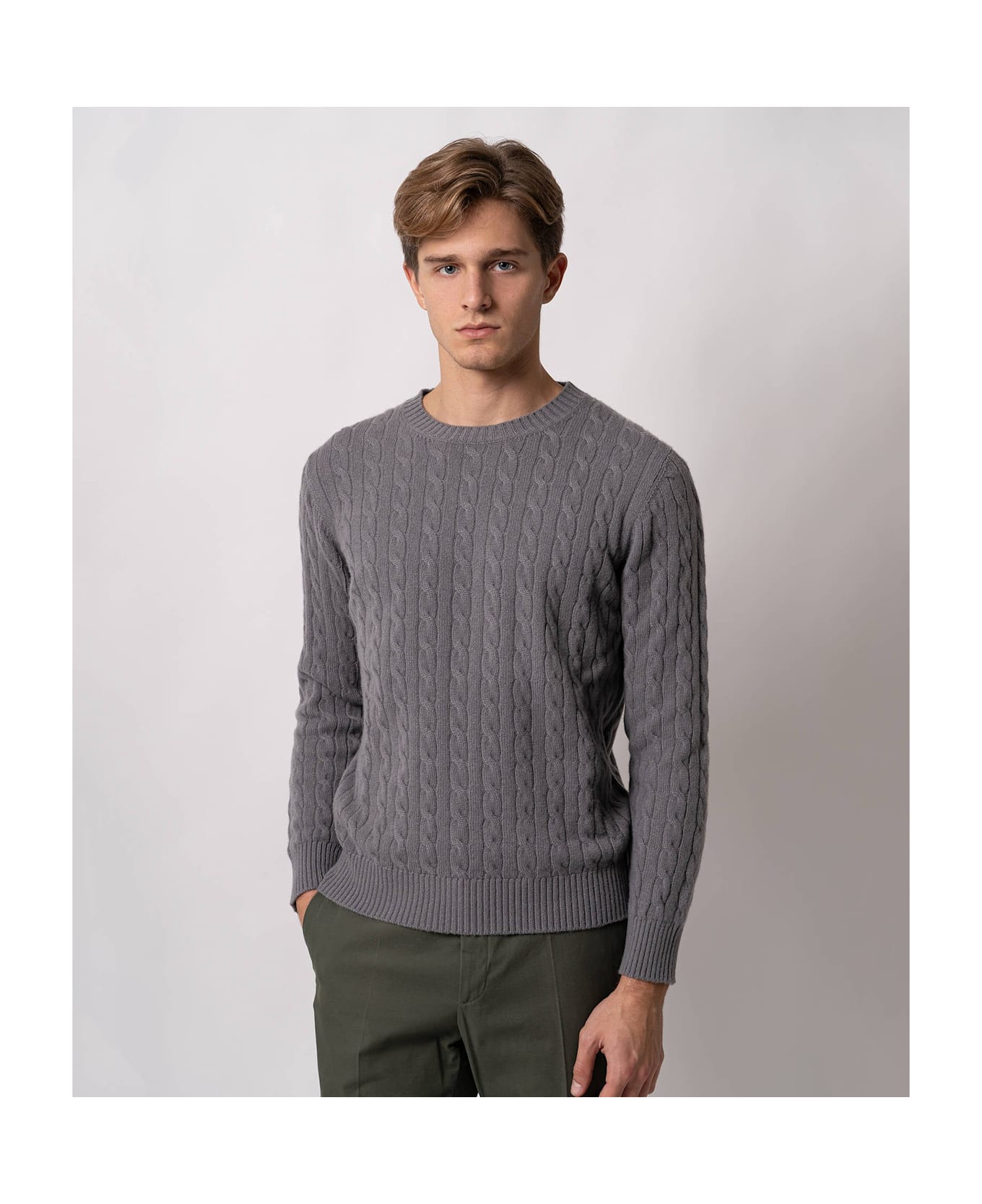 Larusmiani Cable Knit Sweater Col Du Pillon Sweater - LightGray