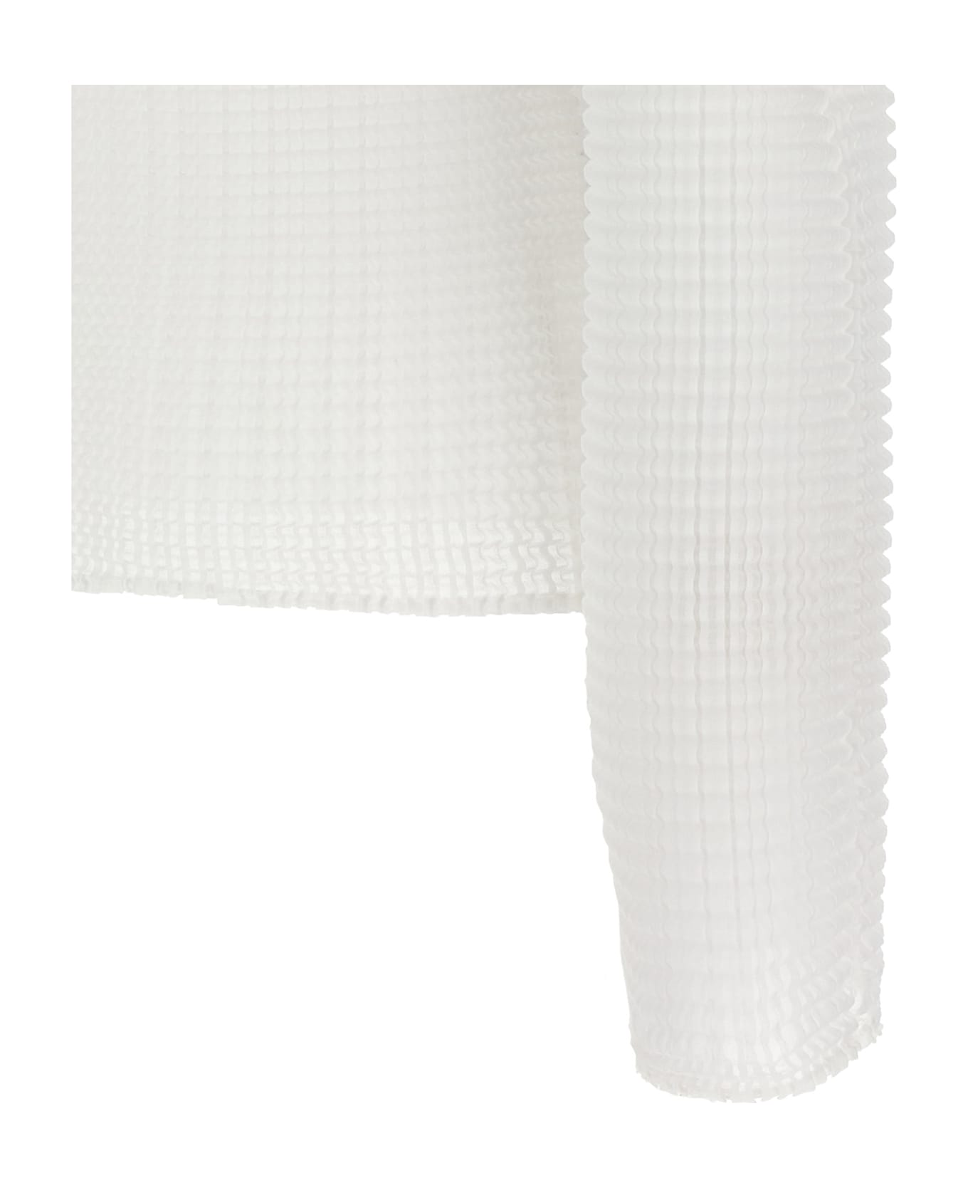 Issey Miyake 
wooly Pleats-56
 Blouse - White