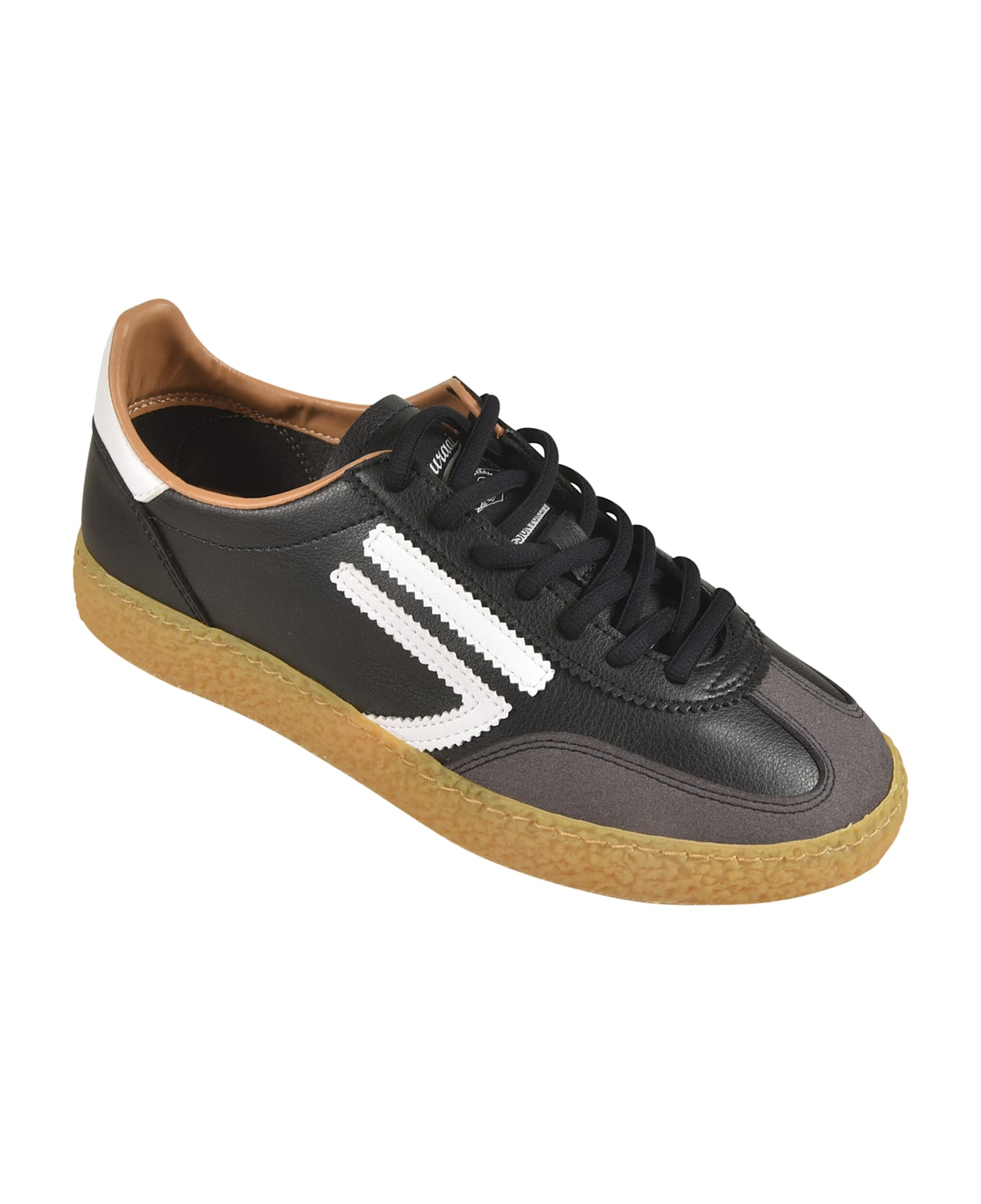 Puraai Classic Lace-up Sneakers - Jet Black