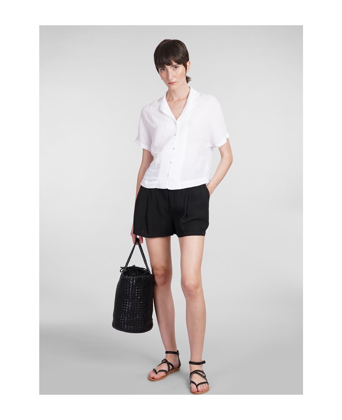 120% Lino Shorts In Black Linen - black