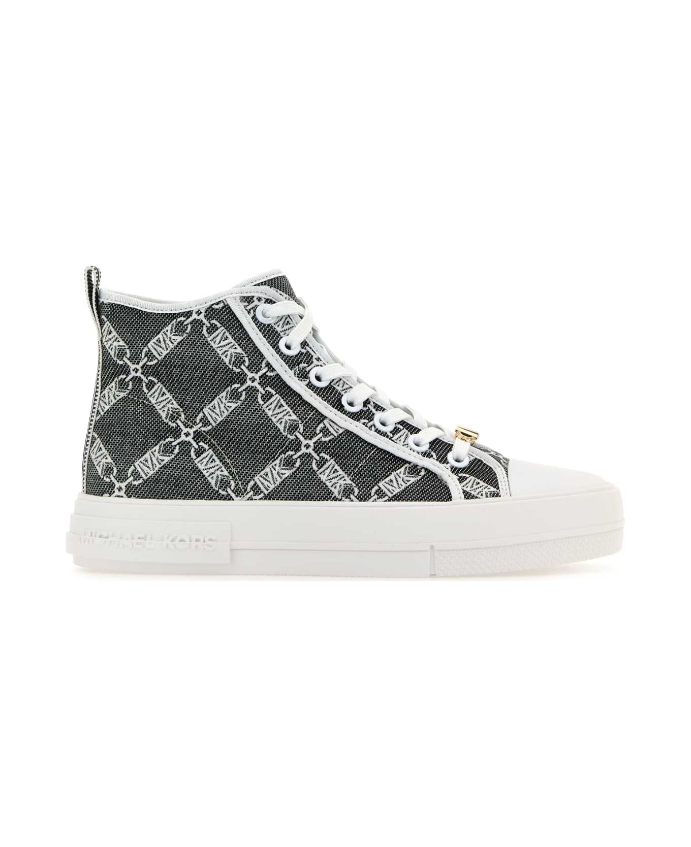 【送料&関税込】Michael Kors Embroidered Canvas Sneakers Michael Kors Embroidered Canvas Sneakers | italist