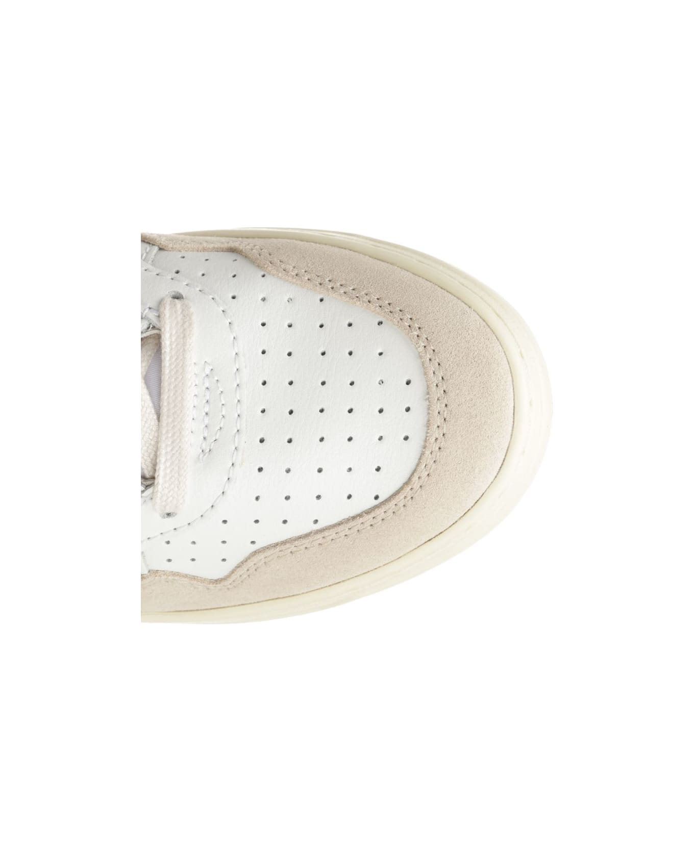 Autry 'medalist Low' Sneaker - White Black