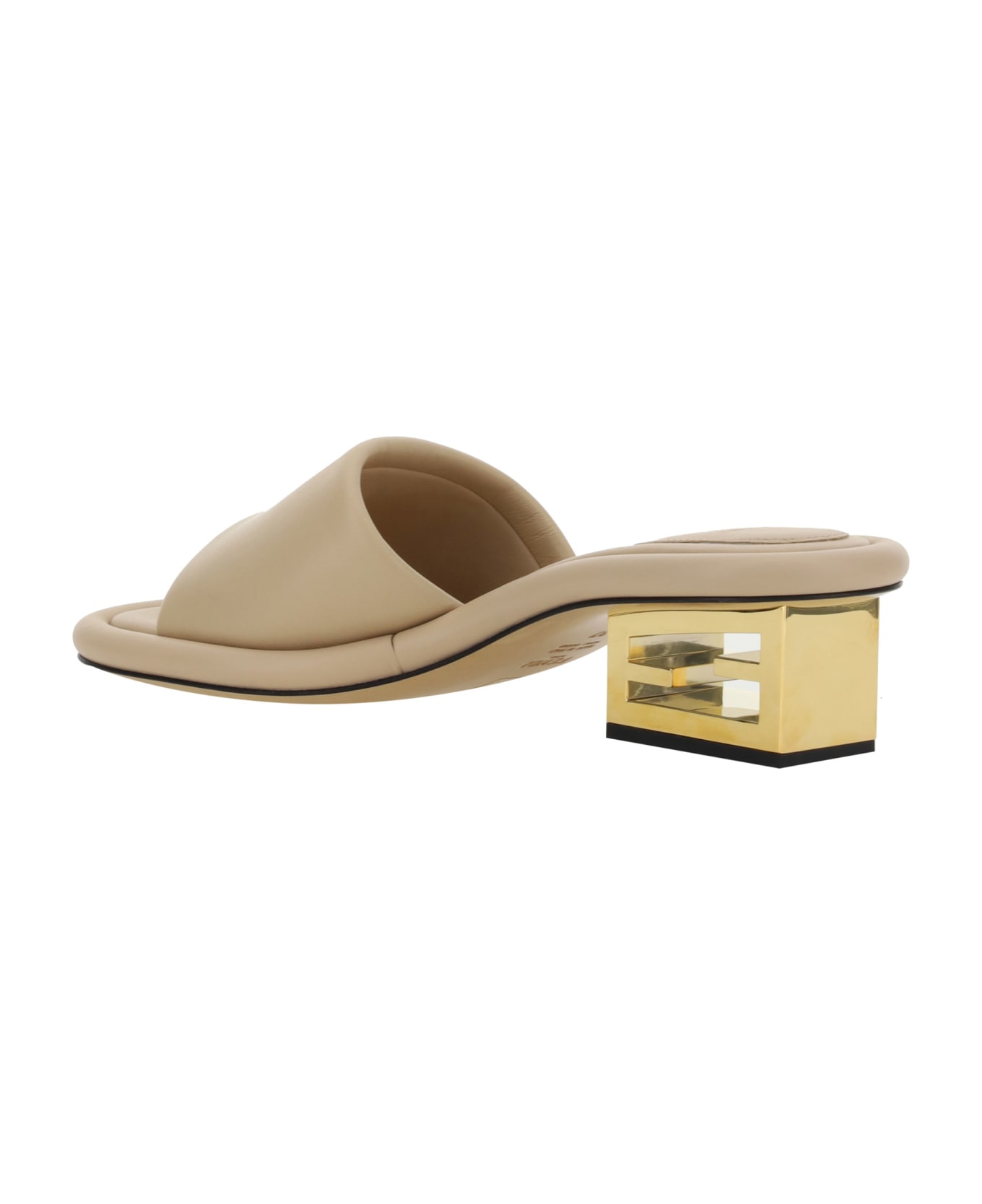 Fendi Baguette Nappa Leather Sandals - Buff サンダル