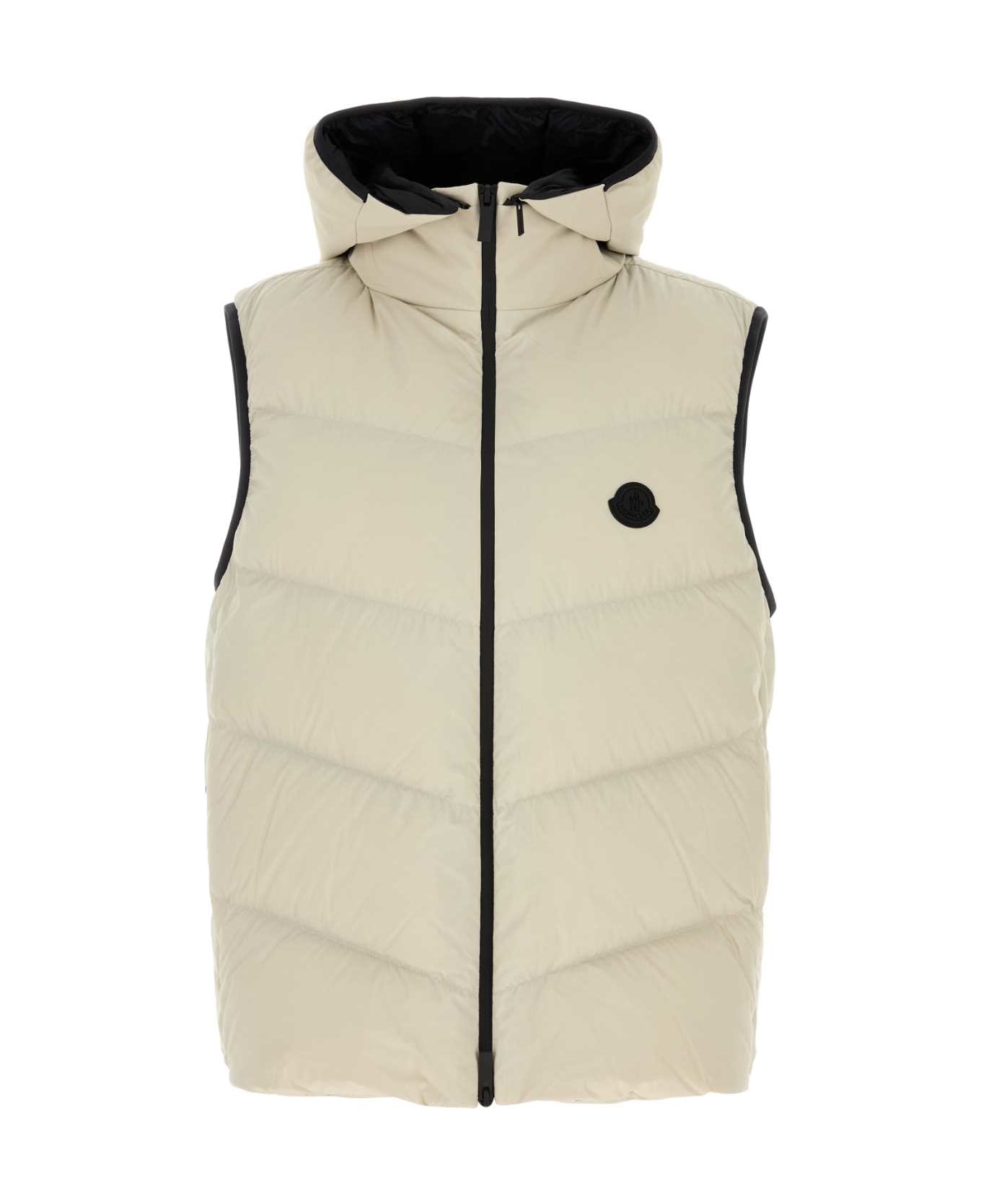 Moncler Ivory Nylon Guersac Down Jacket - 216