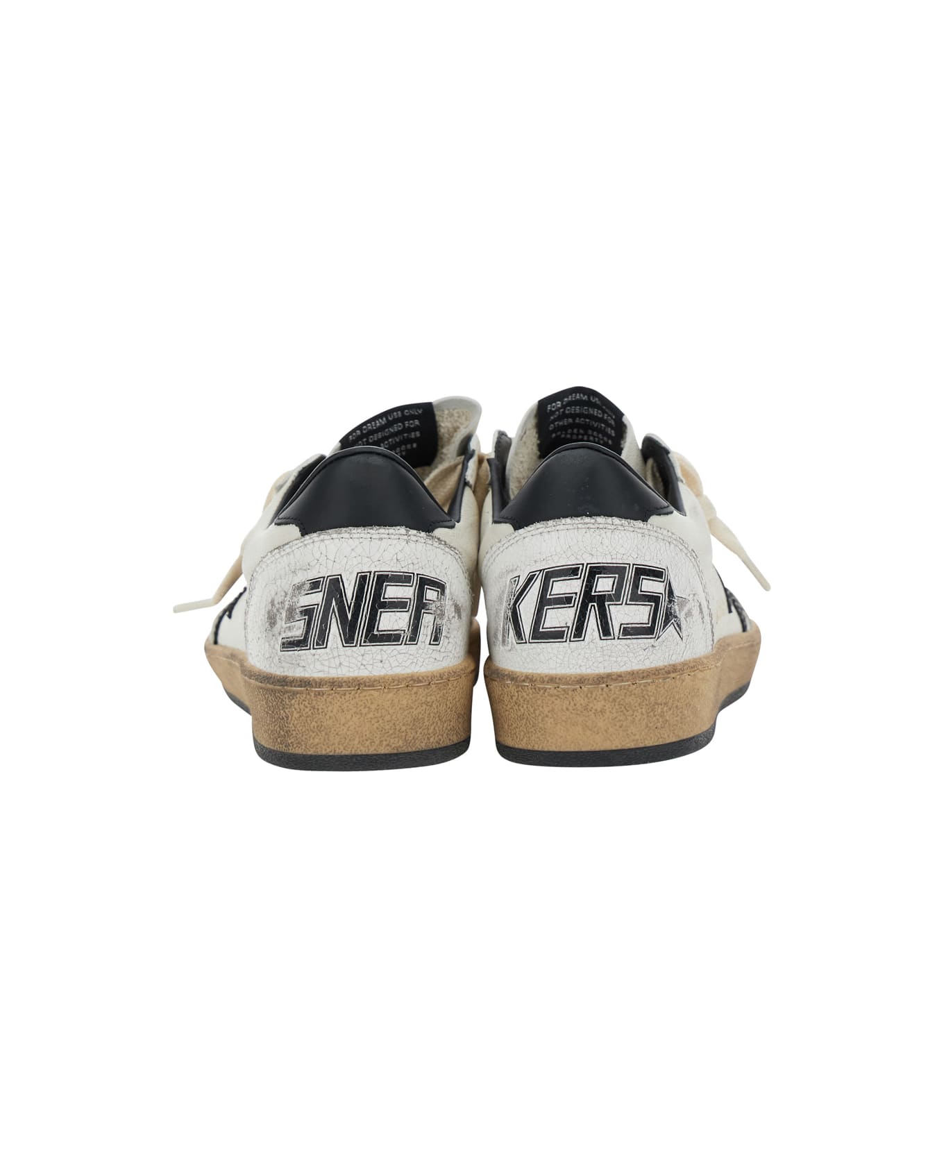 Golden Goose Ballstar
 Black And White Low Top Sneakers With Star Patch On The Side And Contrasting Heel With Writing In Leather Woman - White