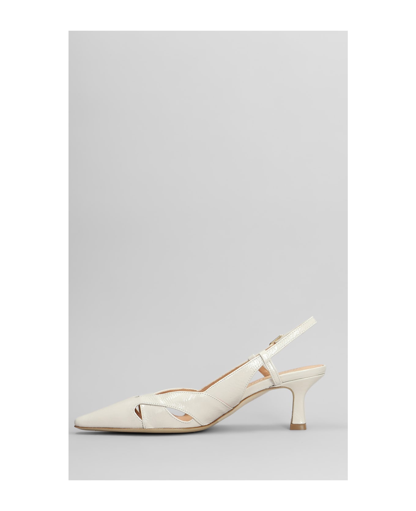 Julie Dee Pumps In White Leather - white
