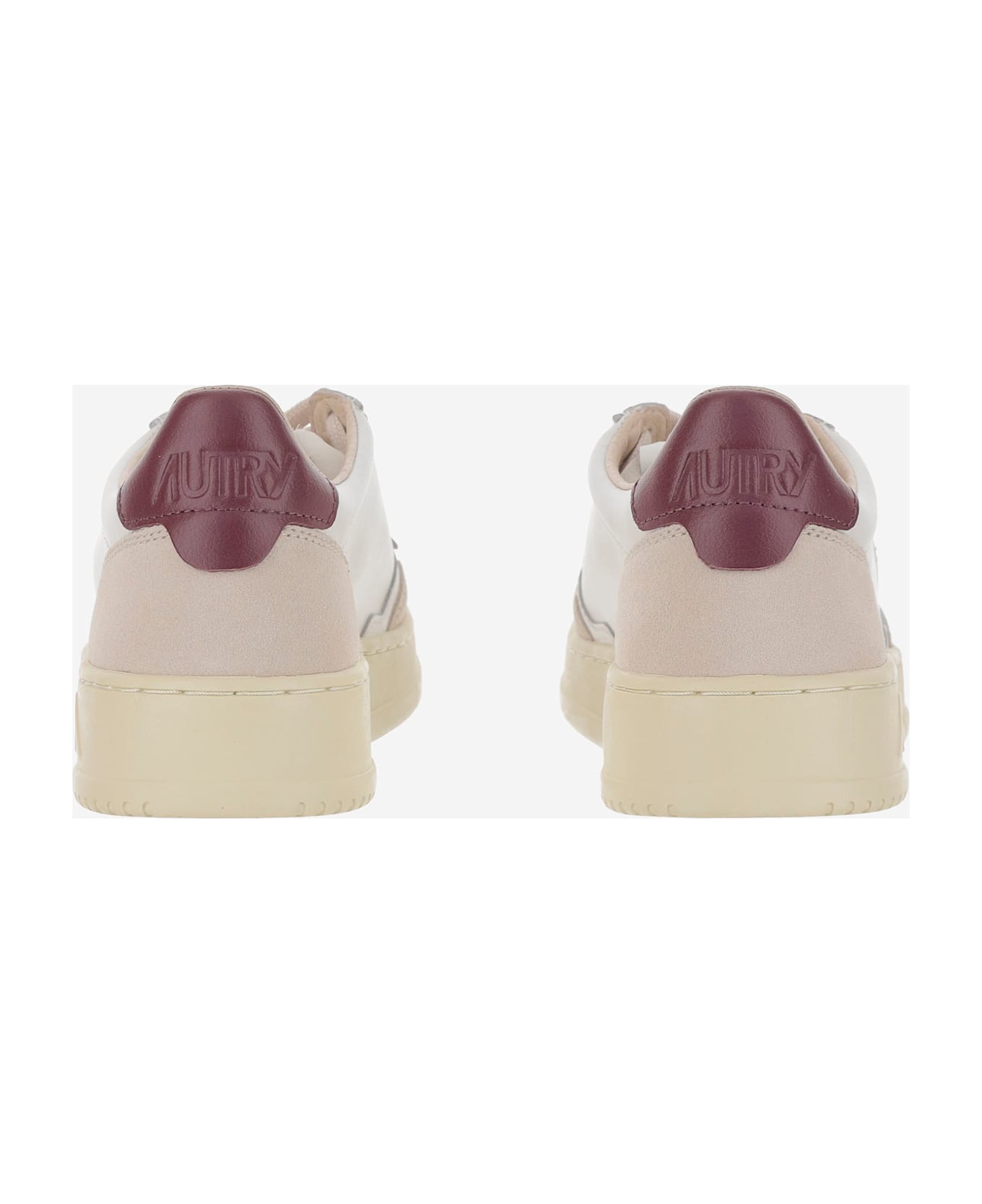 Autry Low Medalist Leather Sneakers - Red