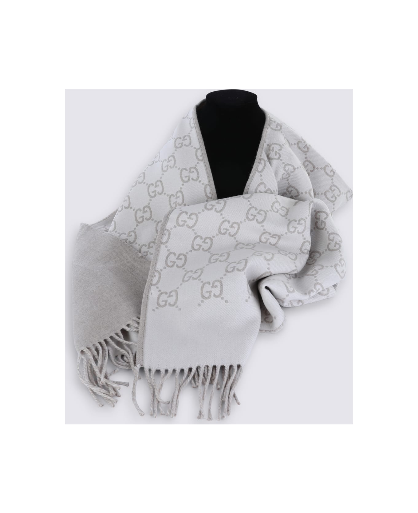 Gucci Beige Wool Scarf - Beige