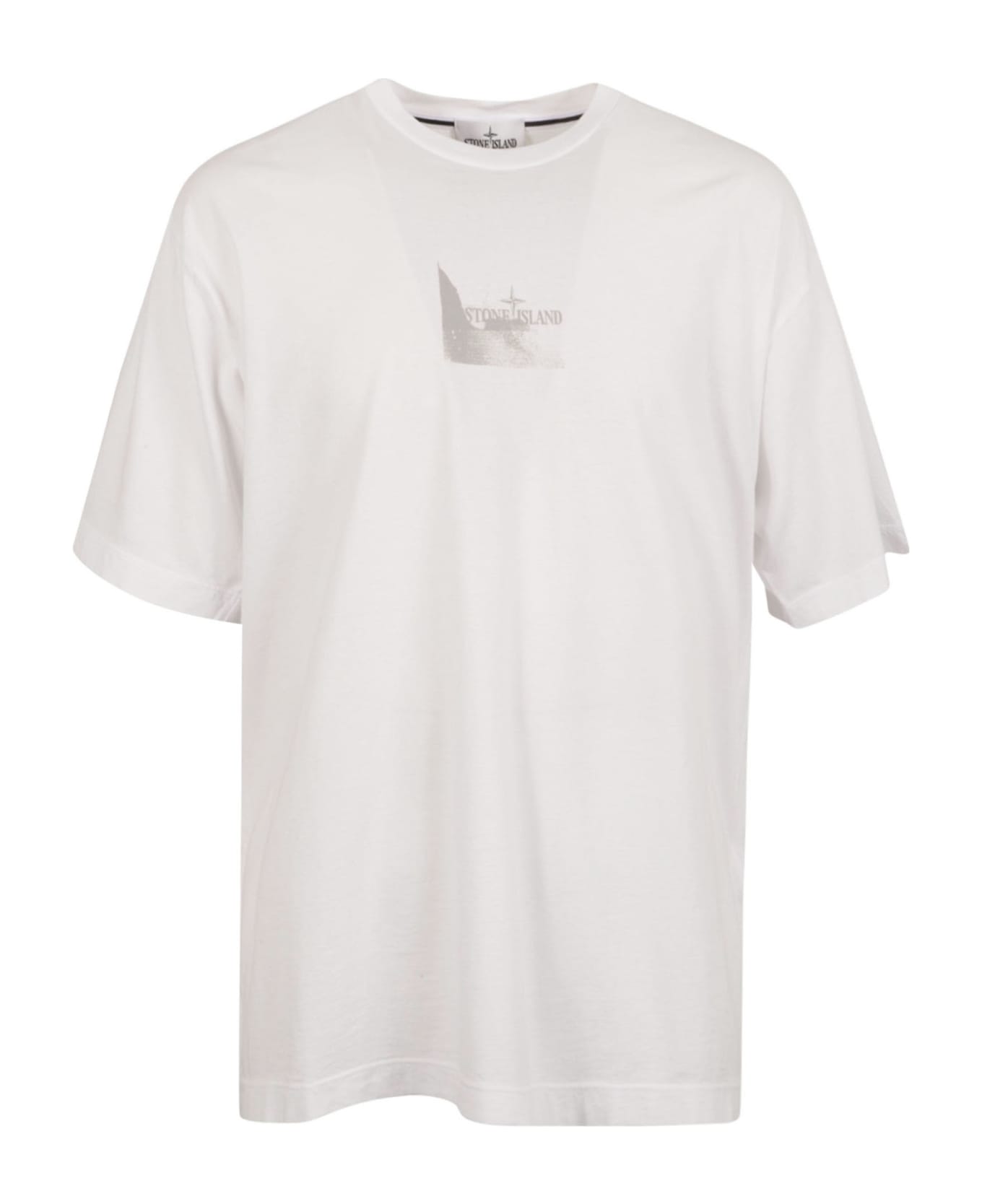 Stone Island Round Neck Chest Logo T-shirt - White シャツ