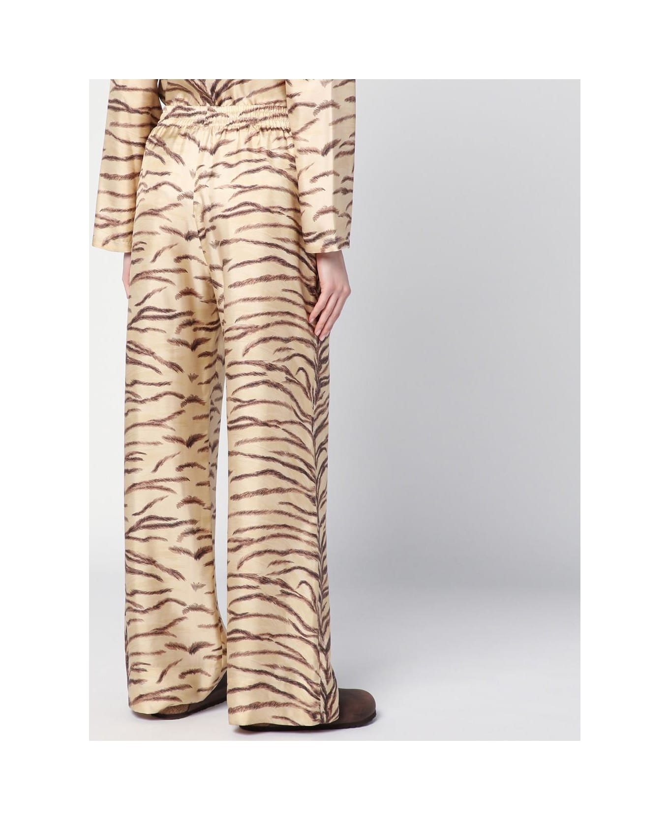 Stella McCartney Silk Pants With Tiger Print - Beige