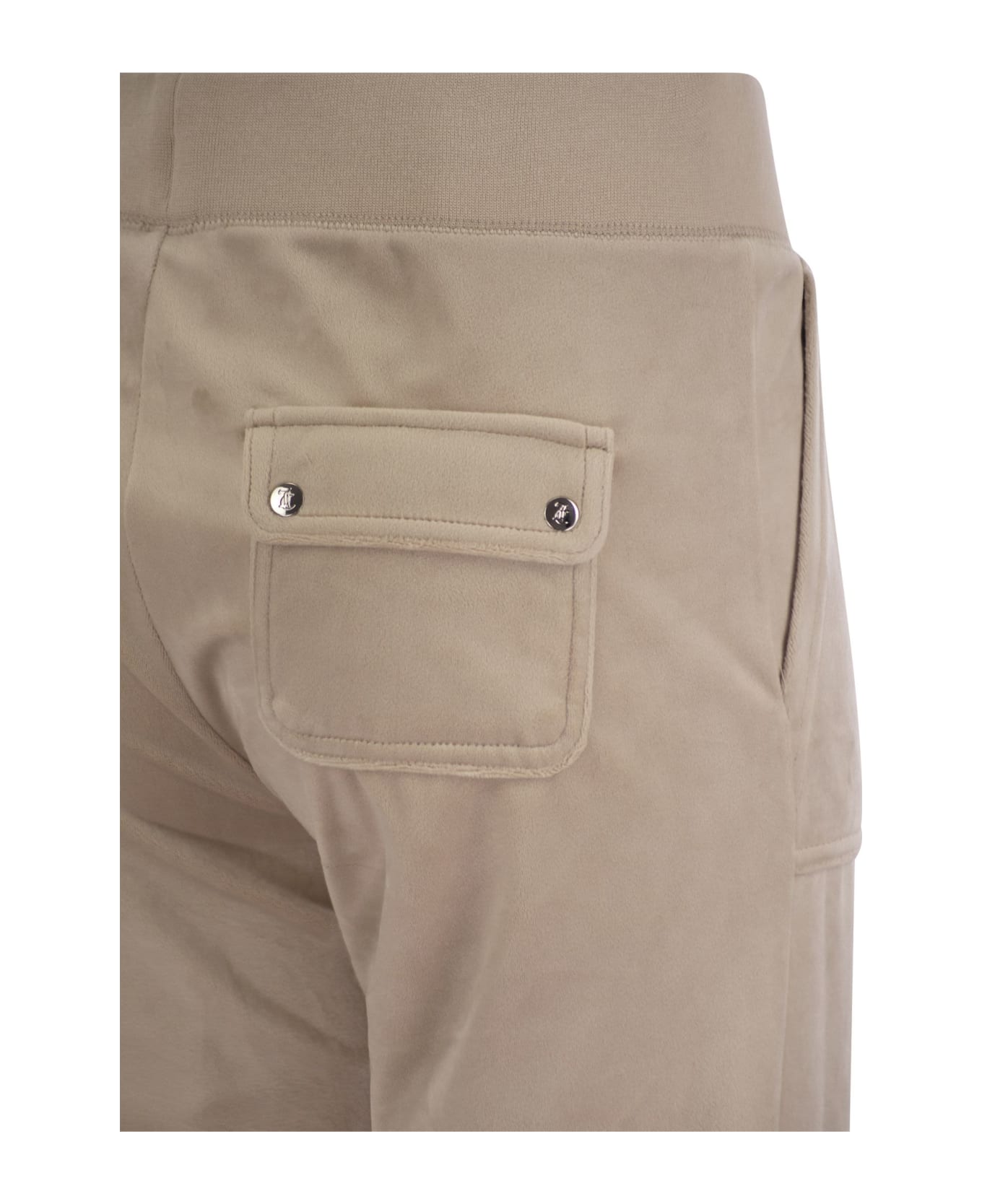 Juicy Couture Trousers With Velour Pockets - Beige