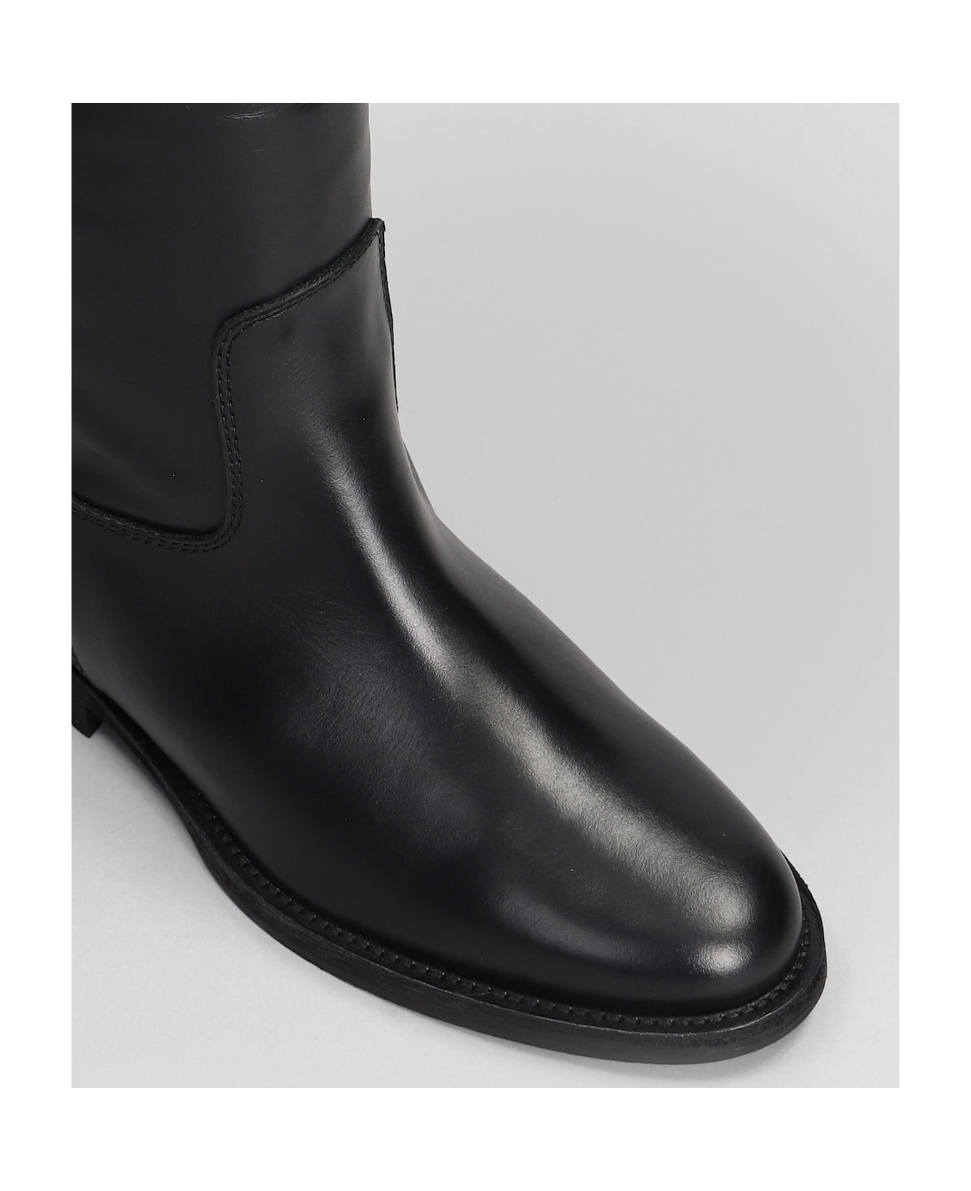 Via Roma 15 In Black Leather - black