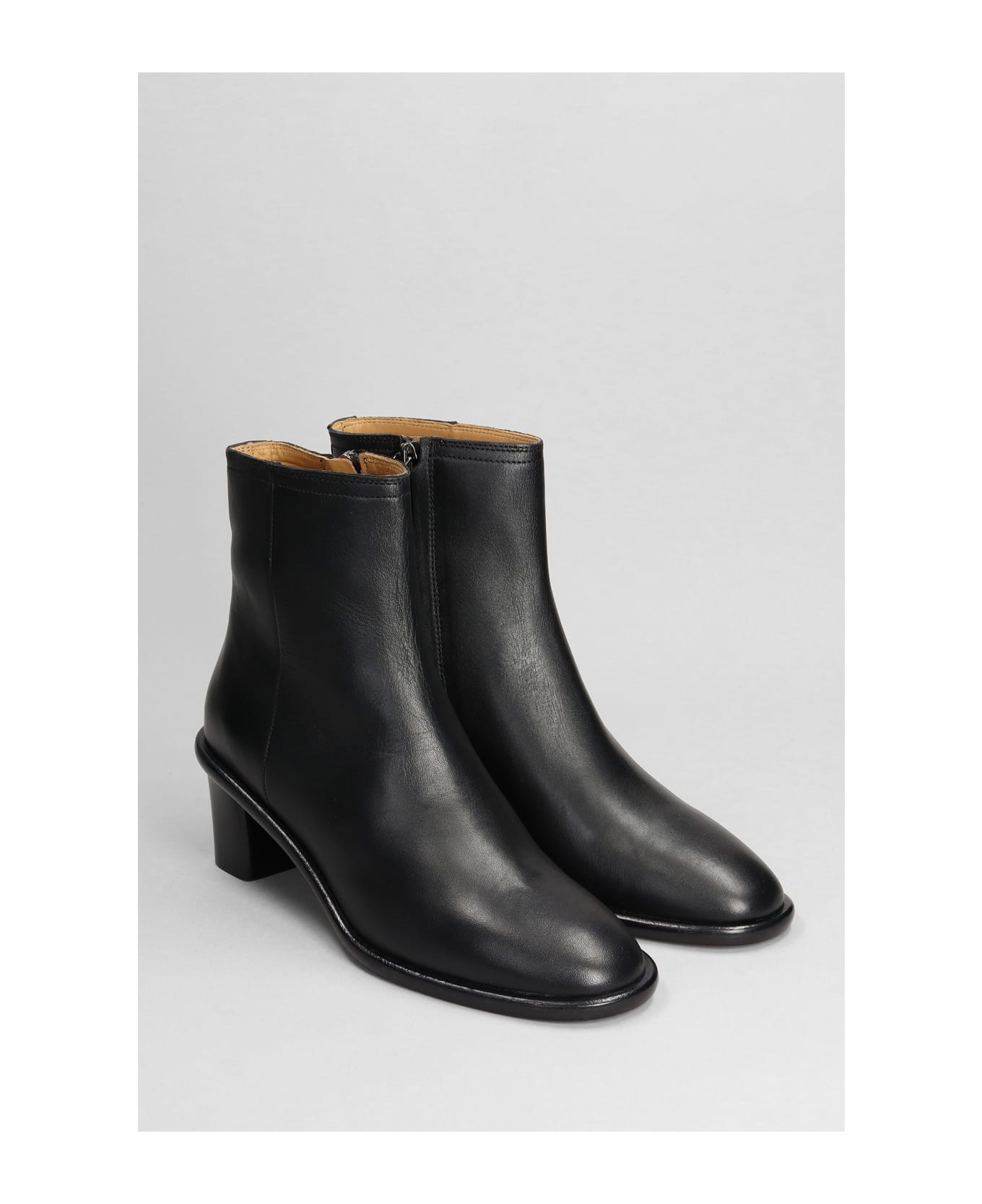 Isabel Marant Gelda Low Heels Ankle Boots In Black Leather - black