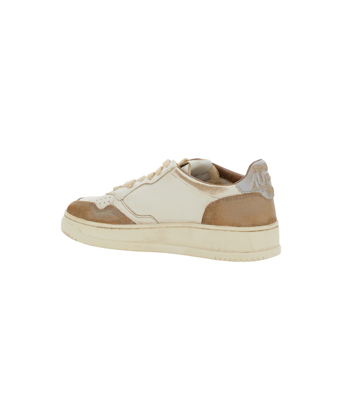 Autry 'super Vintage' Beige Low Top Sneakers With Logo Detail In Leather Woman - Beige
