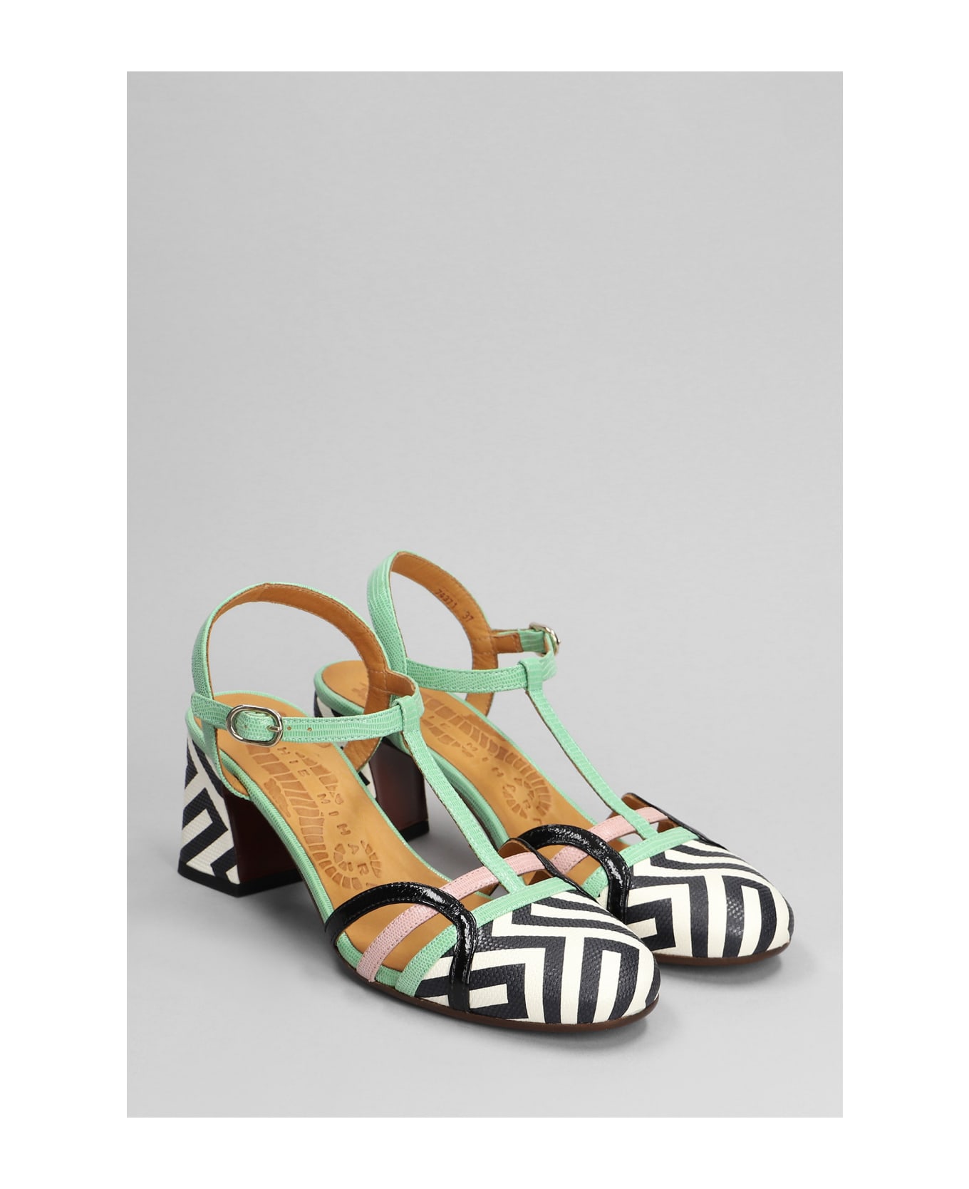 Chie Mihara Fendy Pumps In Green Leather - green サンダル