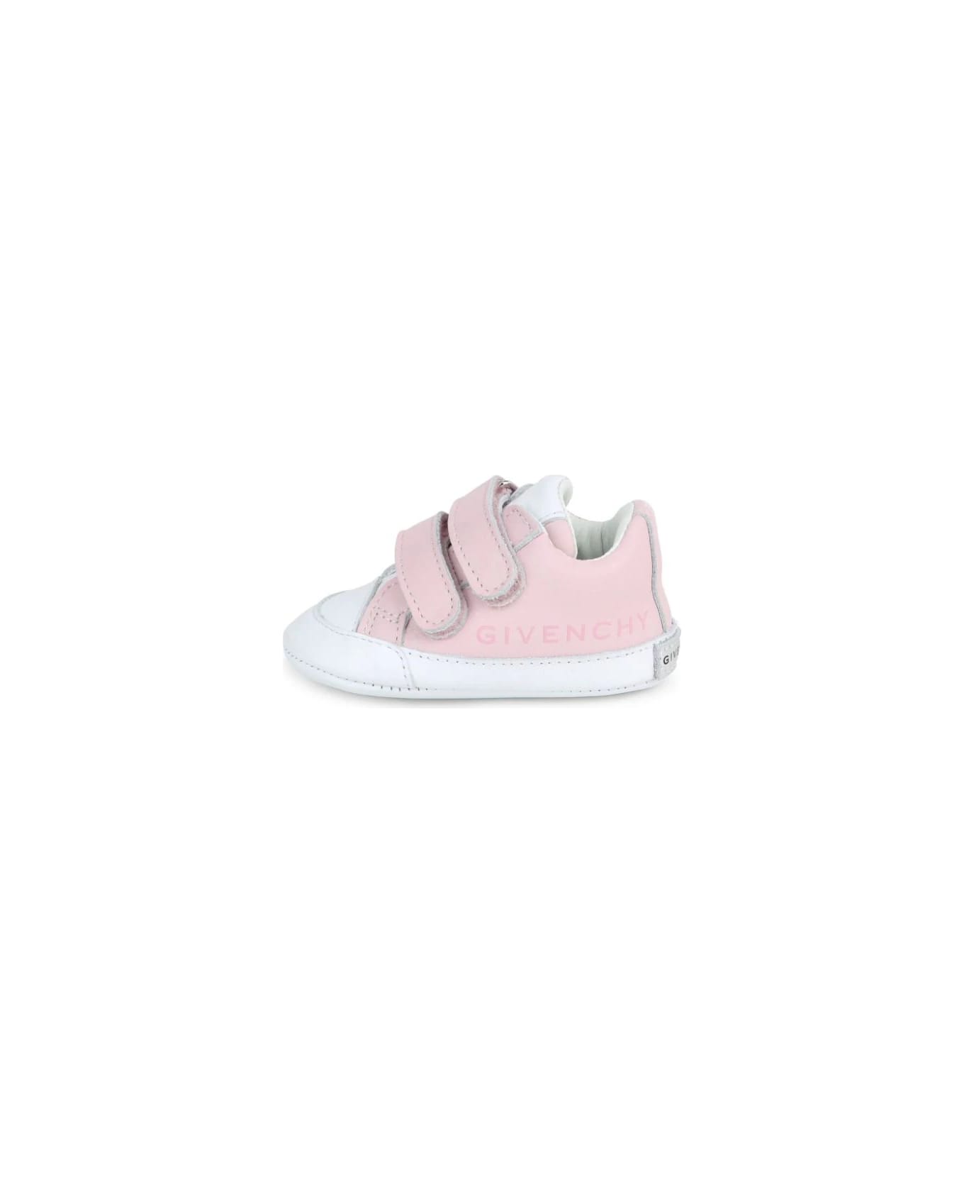Givenchy Pink And White Sneakers With Logo - Pink シューズ
