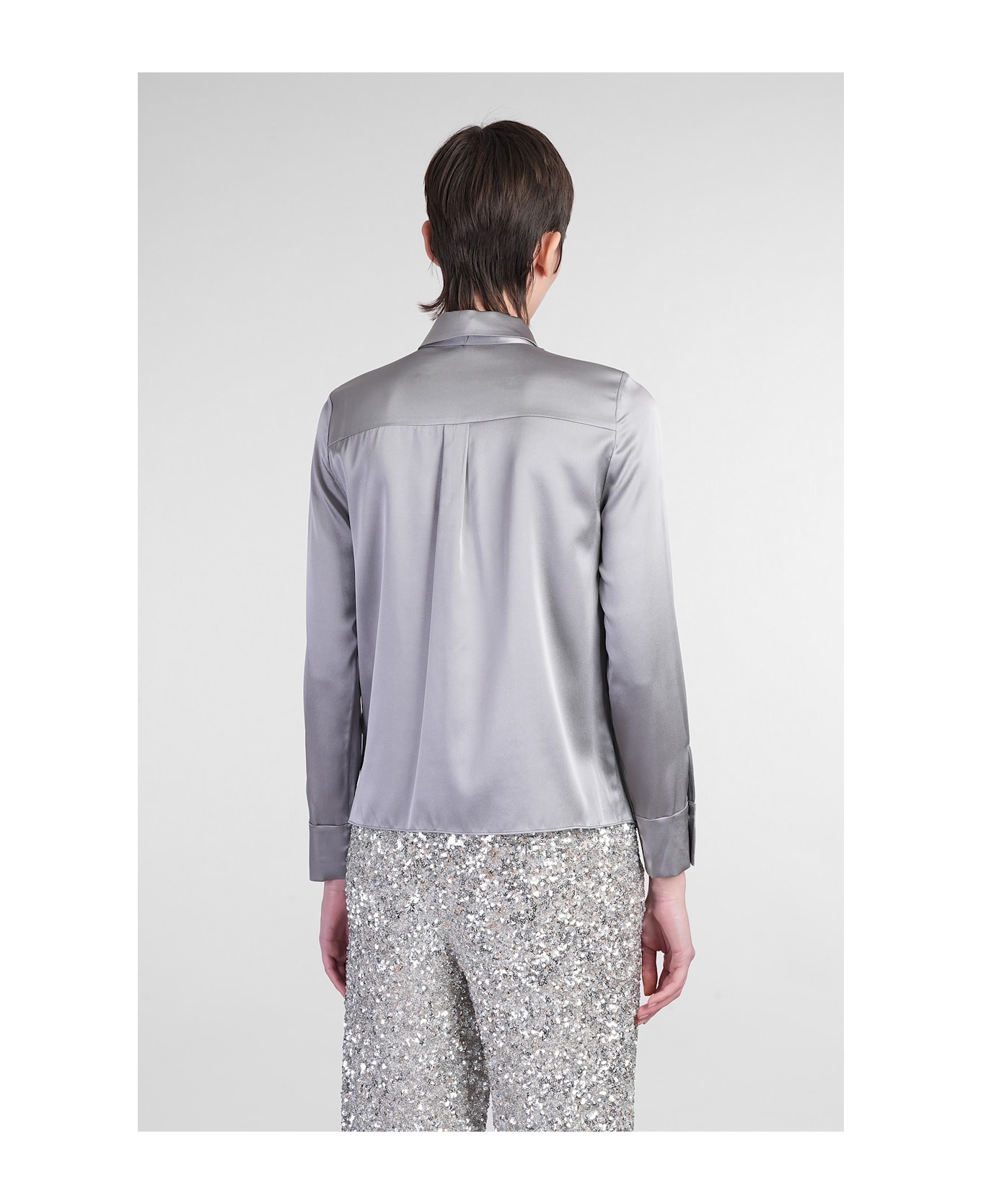 Alice + Olivia Brady Shirt In Grey Silk - grey