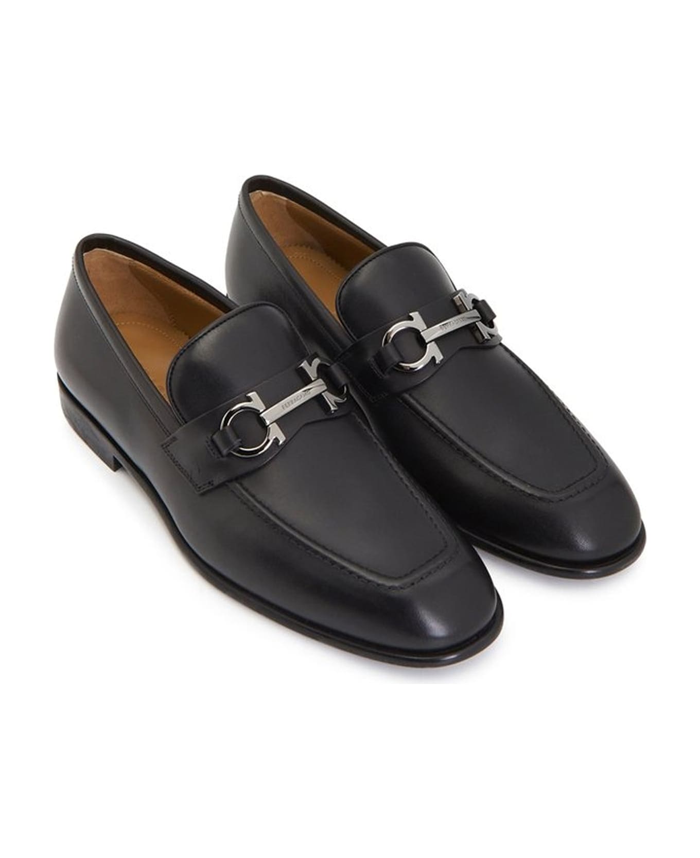 Ferragamo Foster Leaher Loafers - Black