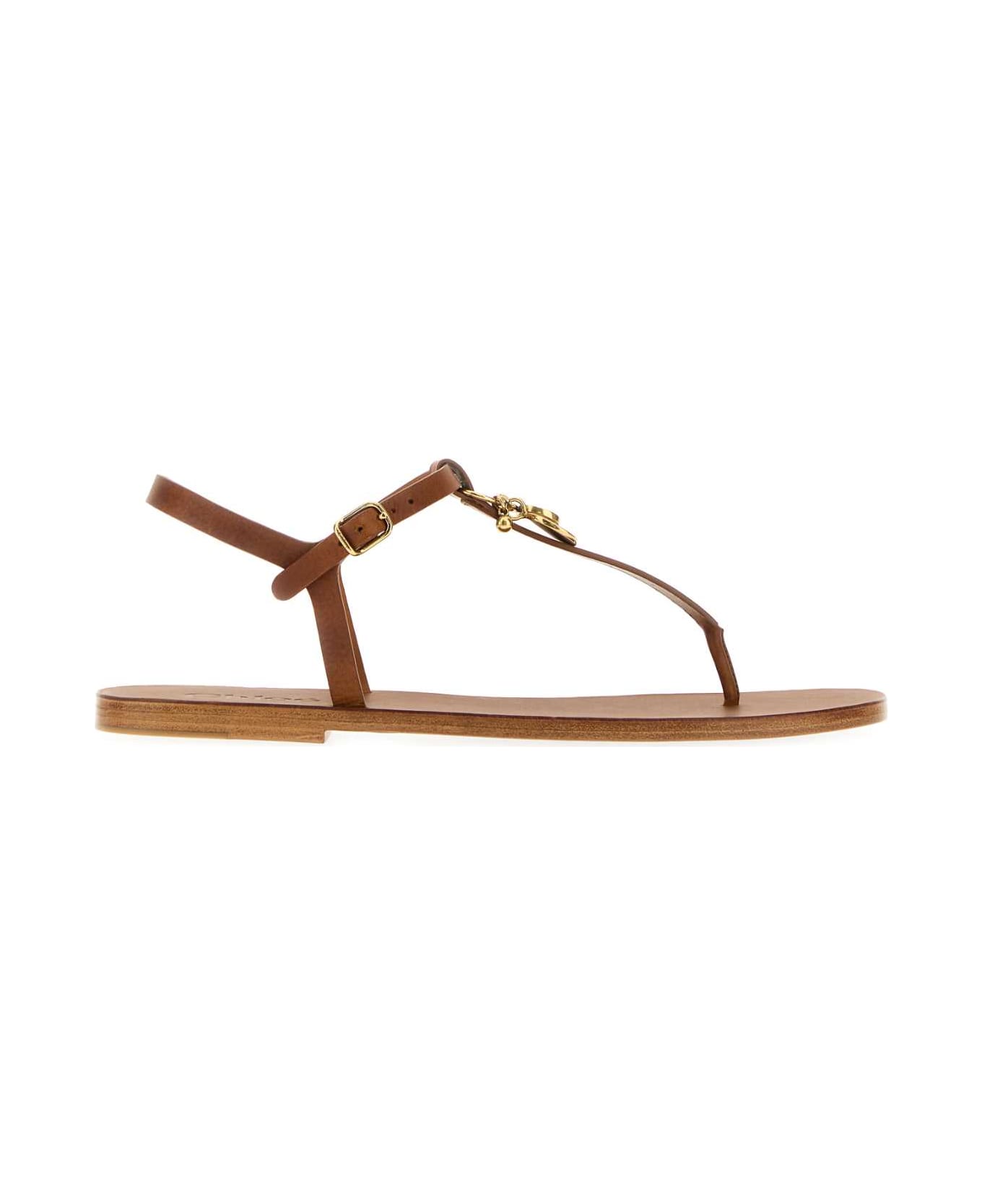 Chloé Caramel Leather Chloã© Charms Thong Sandals - GINGERBROWN