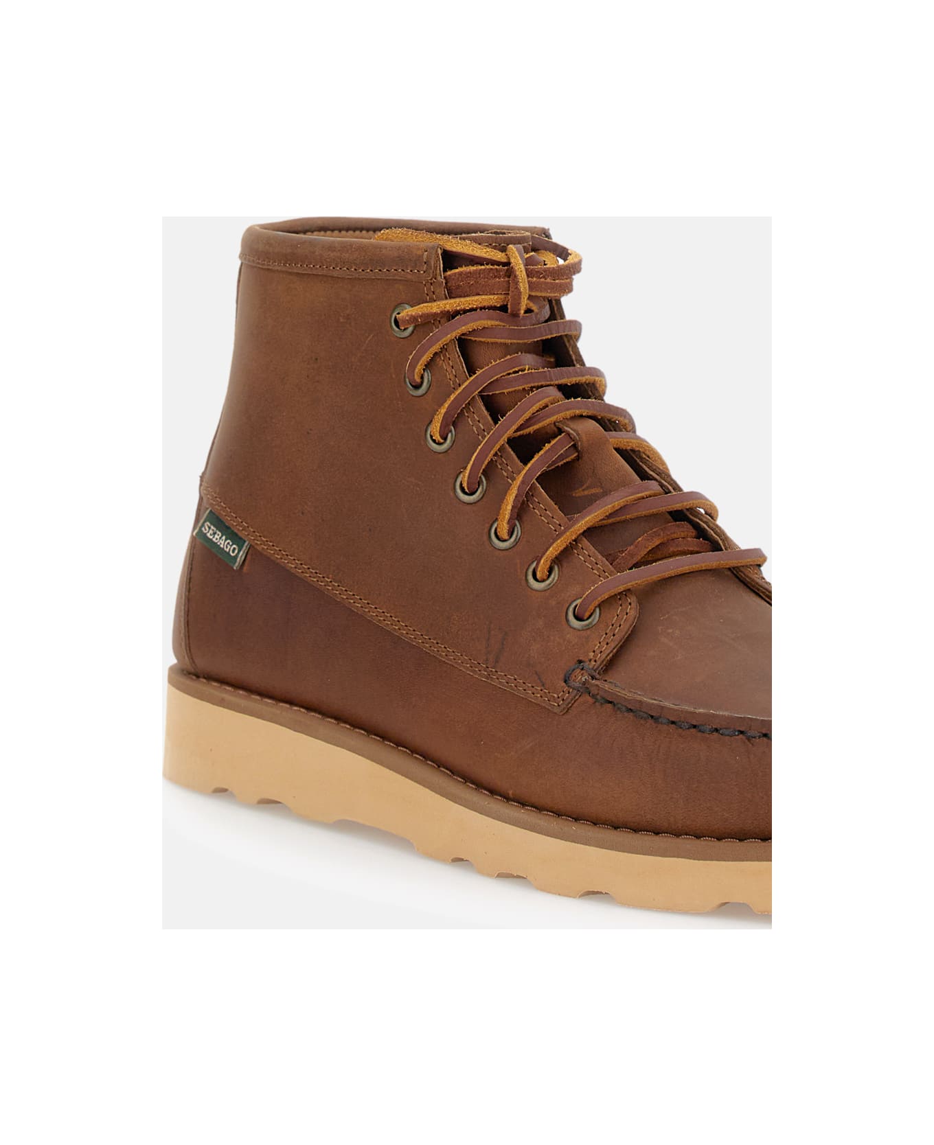 Sebago Tala Mid Crazy Horsemodel: Mid-heel Traditional Moc-toe Boot, Outdoor-inspired Upper Material: Thick, Waxed, Treated "crazy Horse" Leather That Develo - Brown